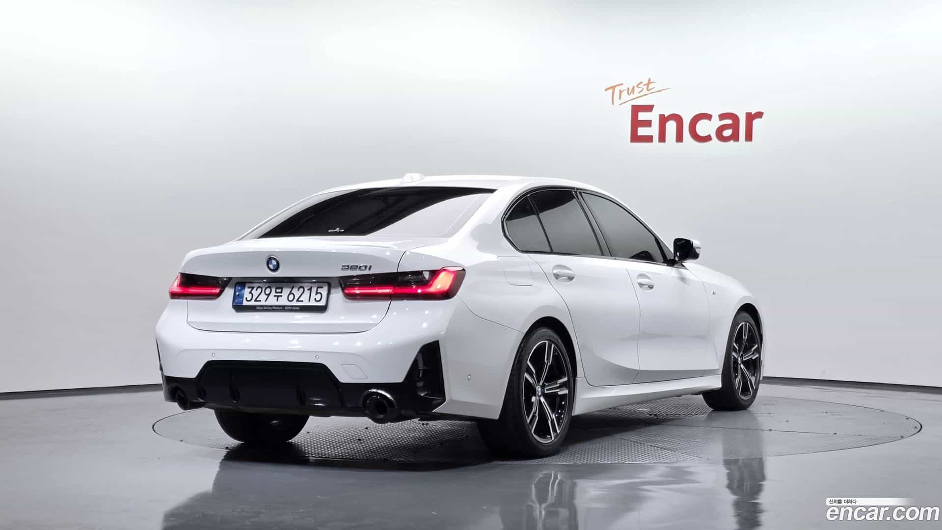 3-Series BMW 2022.10-OUTER-002