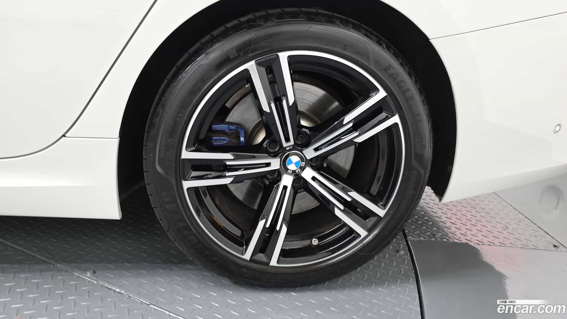 3-Series BMW 2022.10-OUTER-031