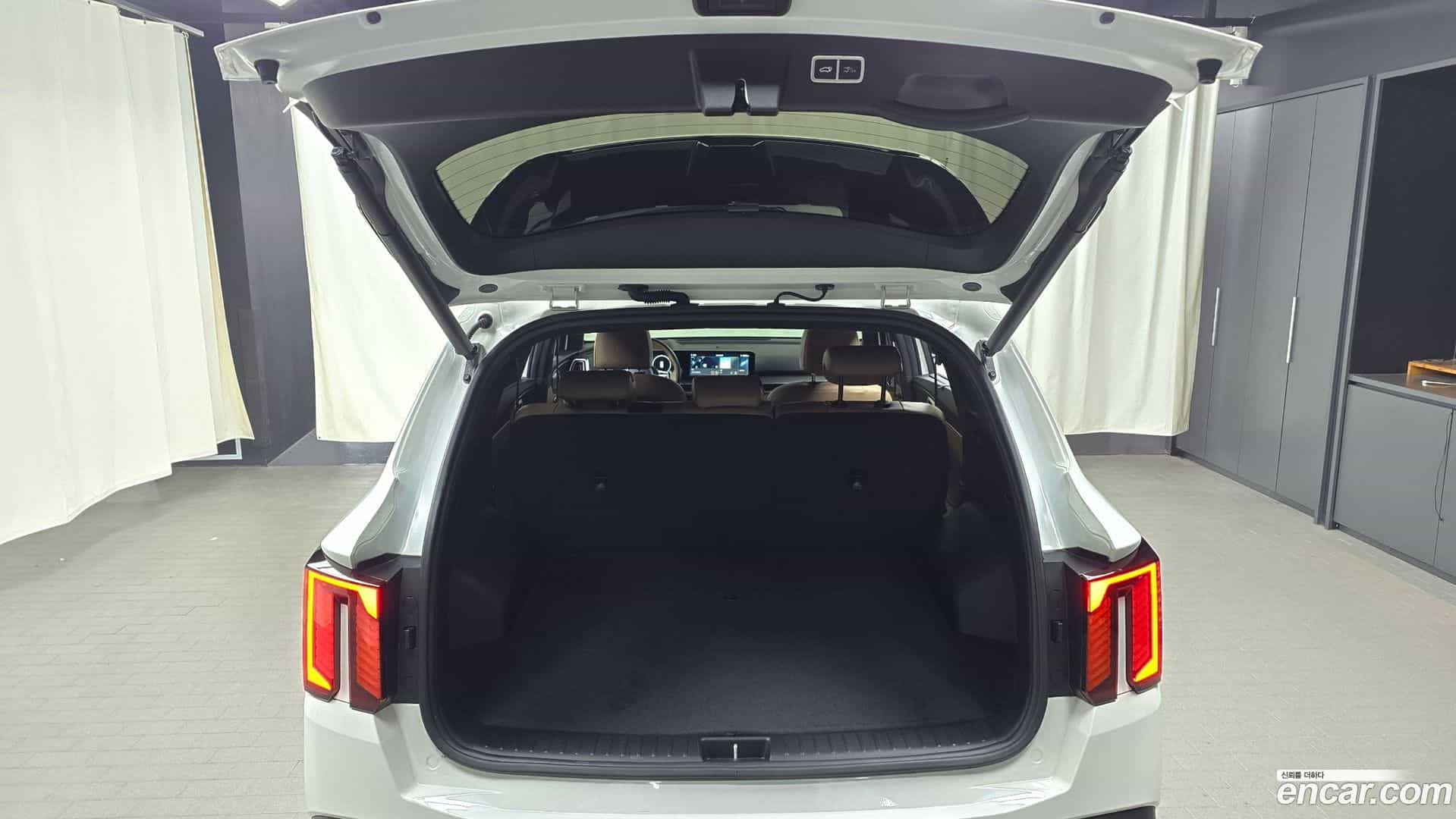 Sorento Kia 2023.7-OPTION-042