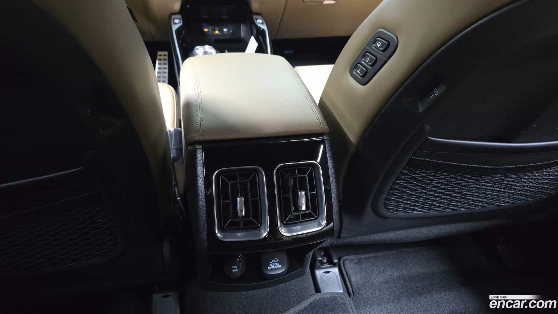 Sorento Kia 2023.7-OPTION-047