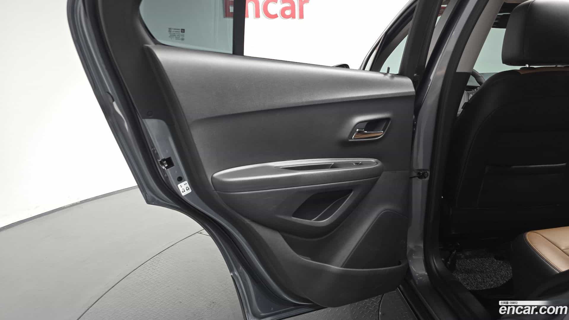 Trax Chevrolet 2018.8-INNER-035