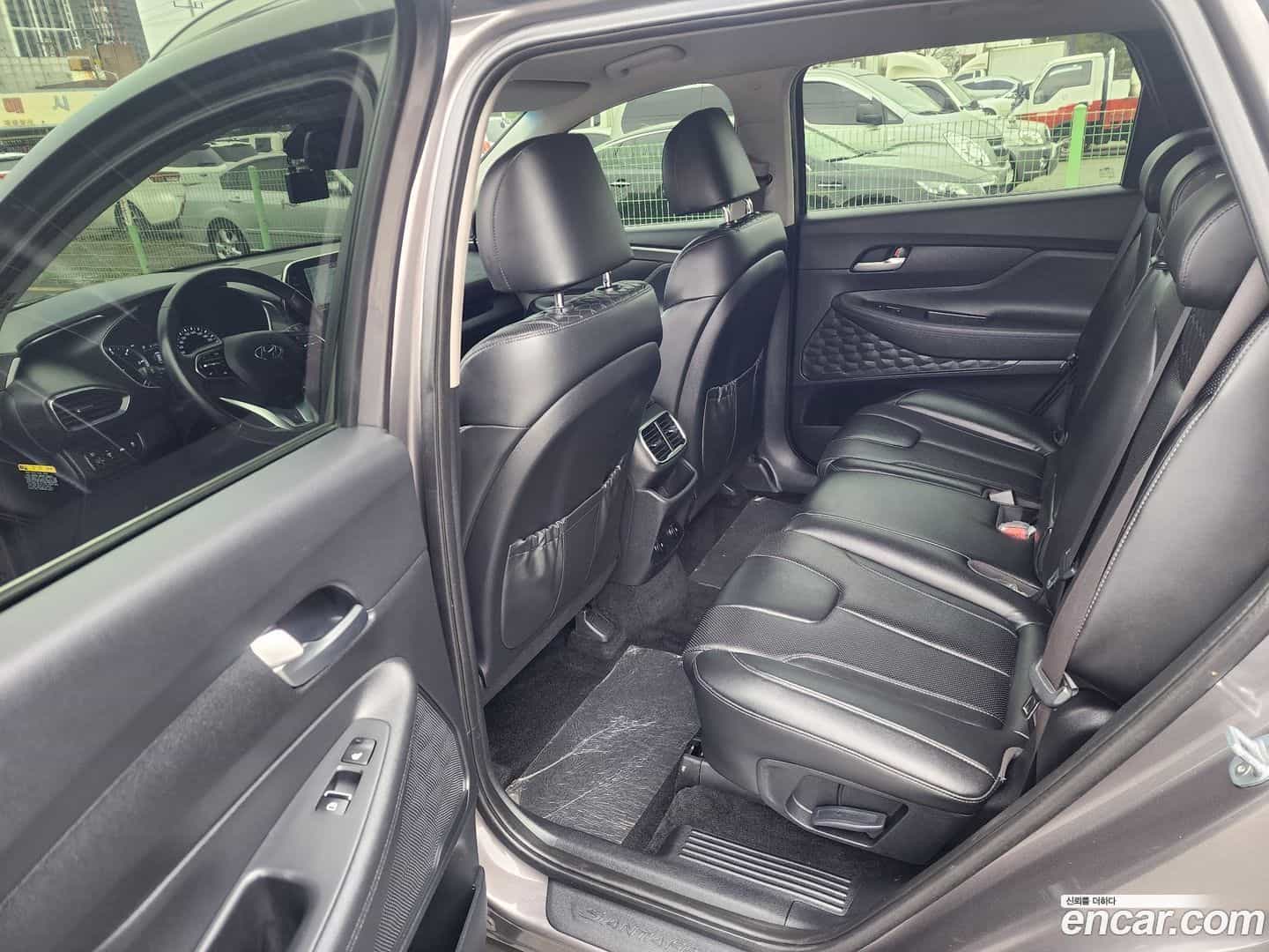 Santafe Hyundai 2019.2-INNER-010