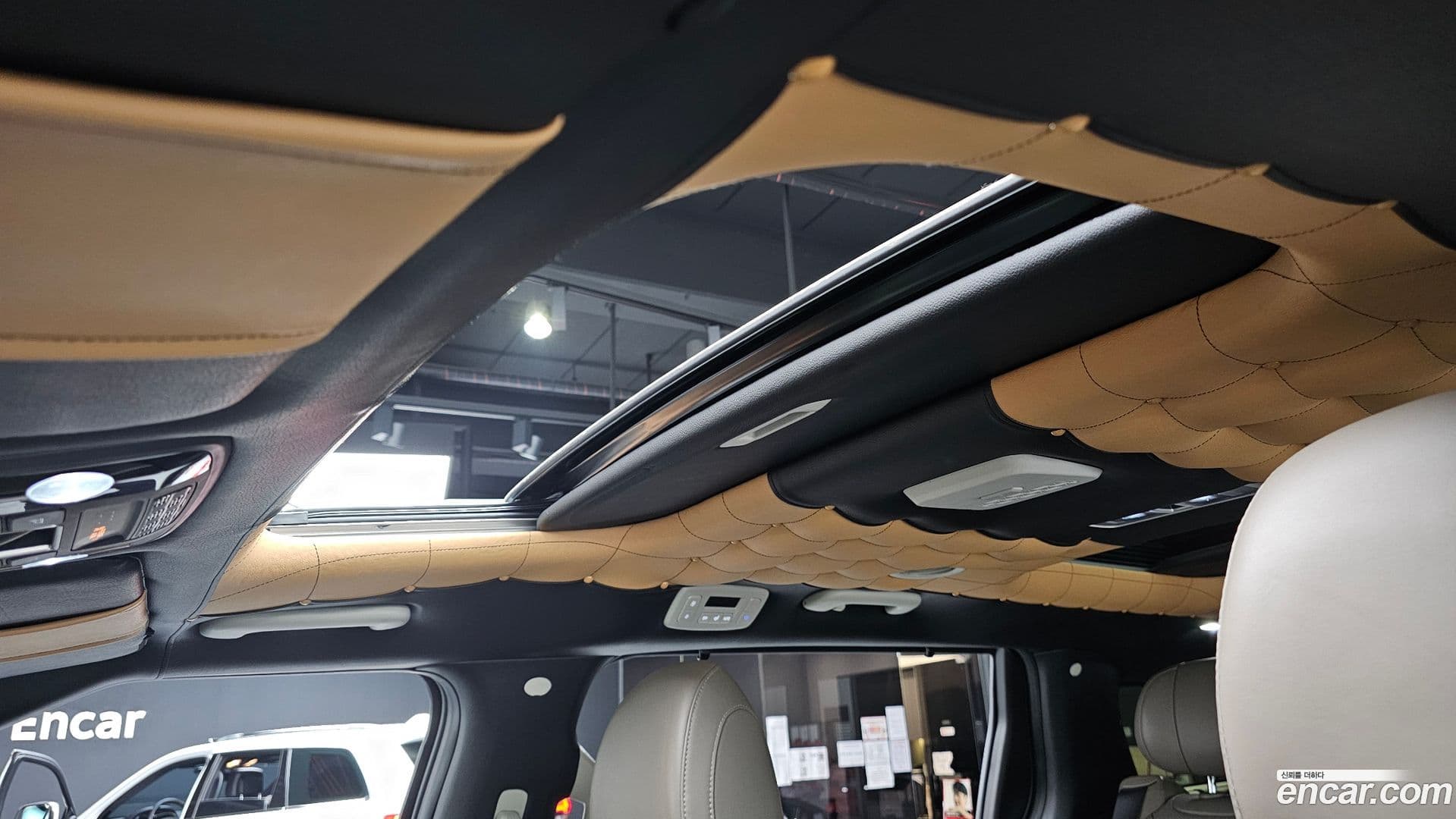 Main__Slider__Photo:Canival Kia 2025.5-18
