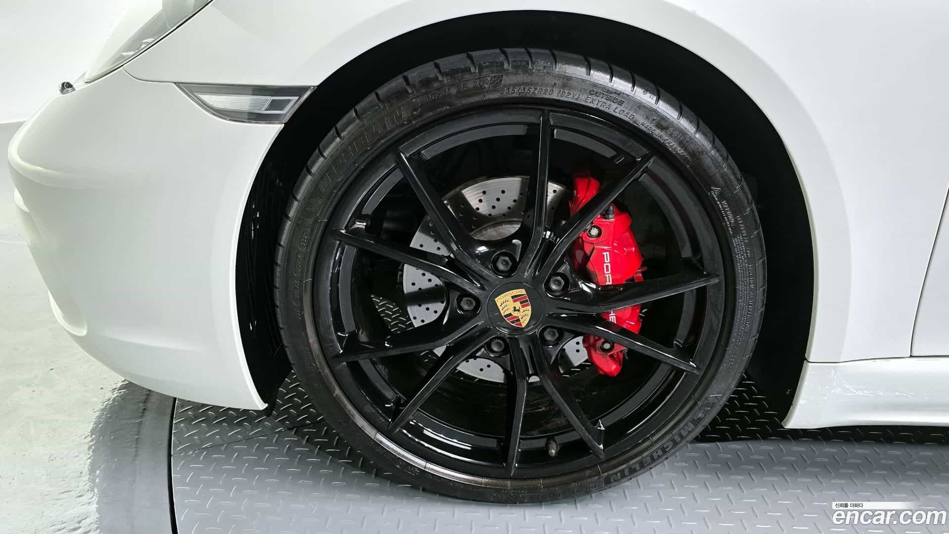 718 Porsche 2020.7-OUTER-005