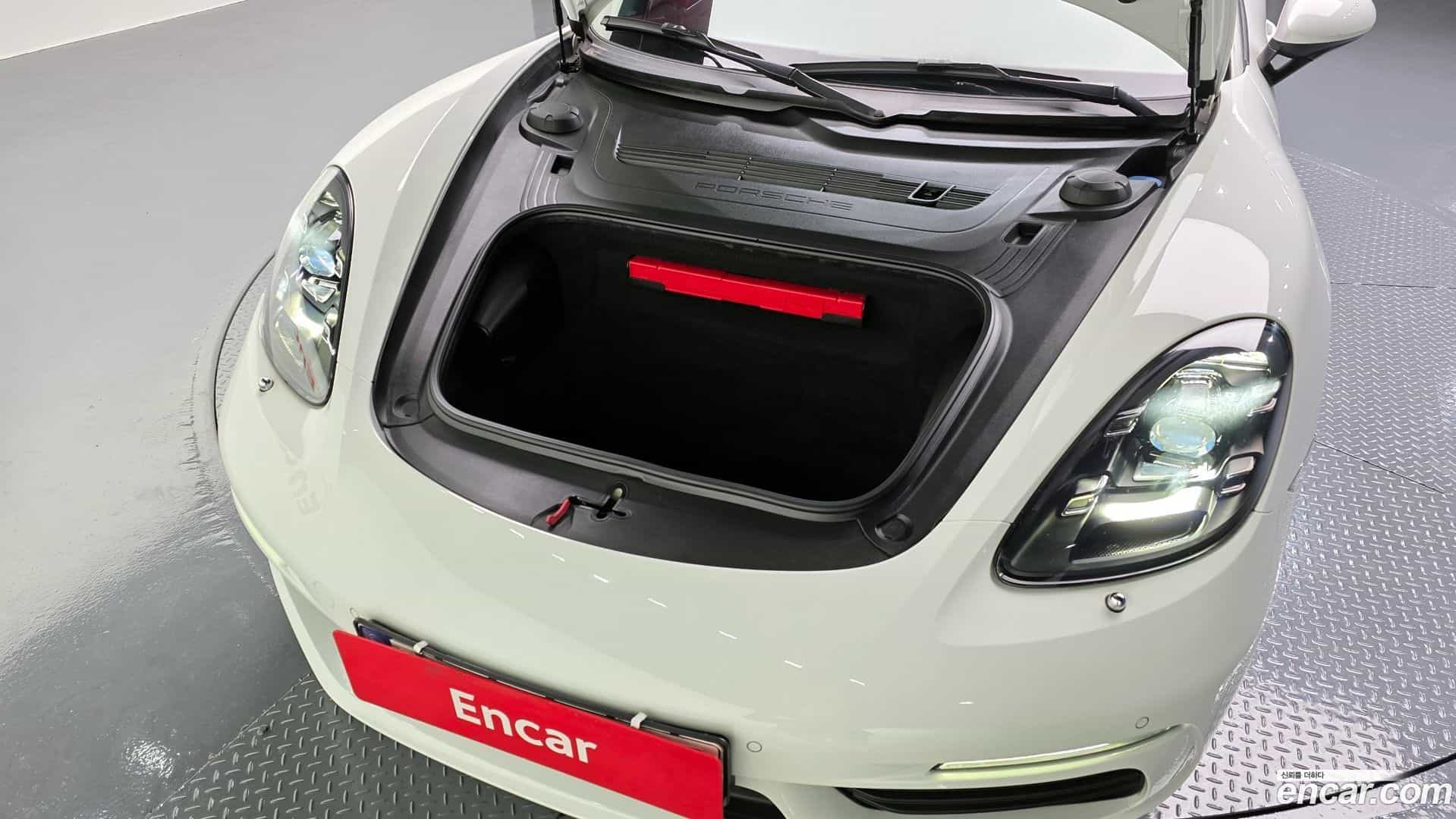 718 Porsche 2020.7-OUTER-006