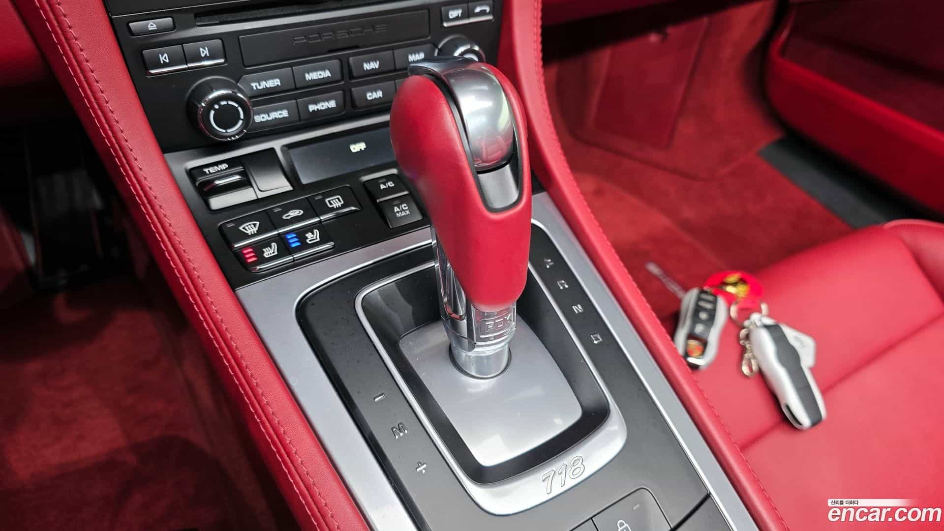 718 Porsche 2020.7-INNER-009