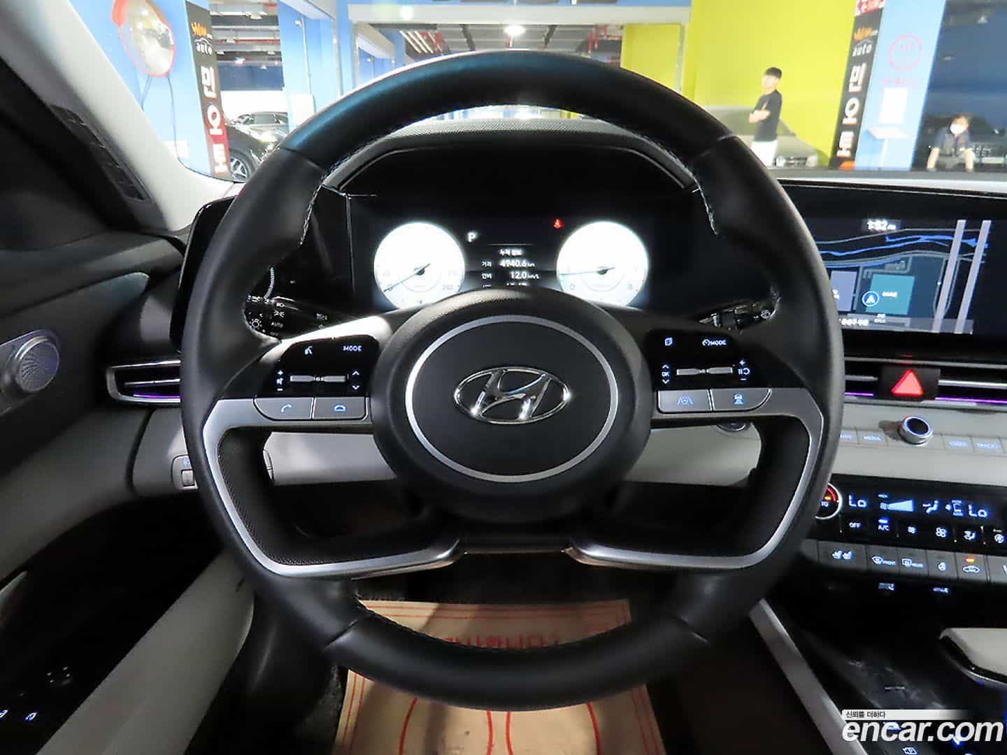 AVANTE Hyundai 2021.5-INNER-009