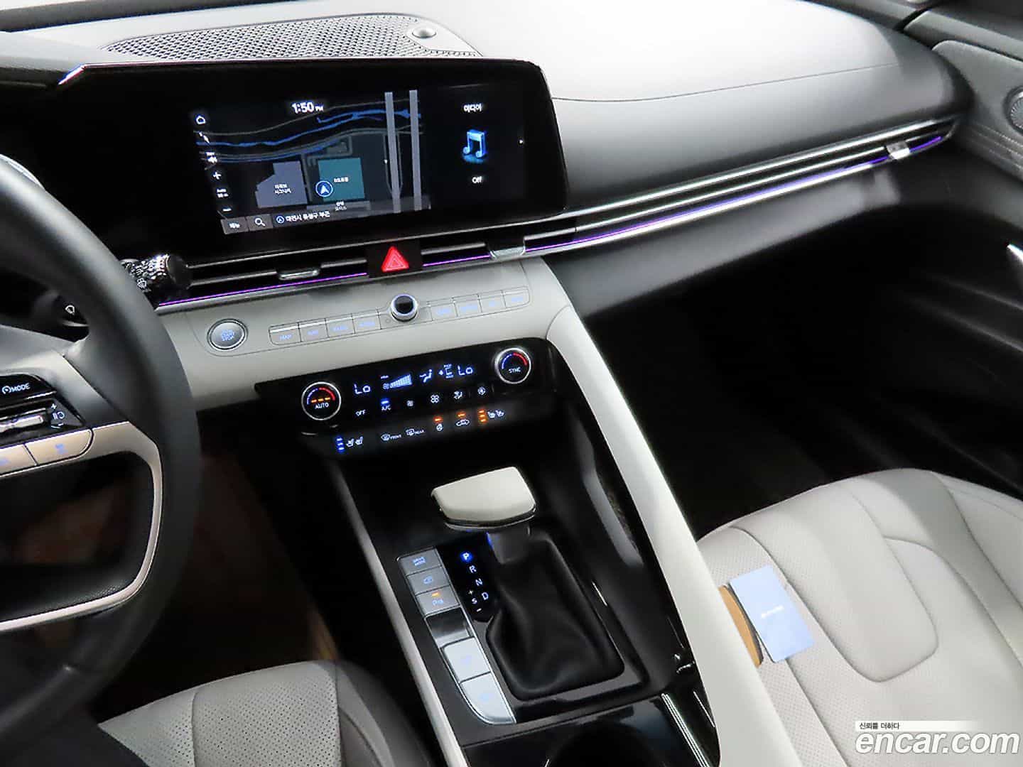 AVANTE Hyundai 2021.5-INNER-010