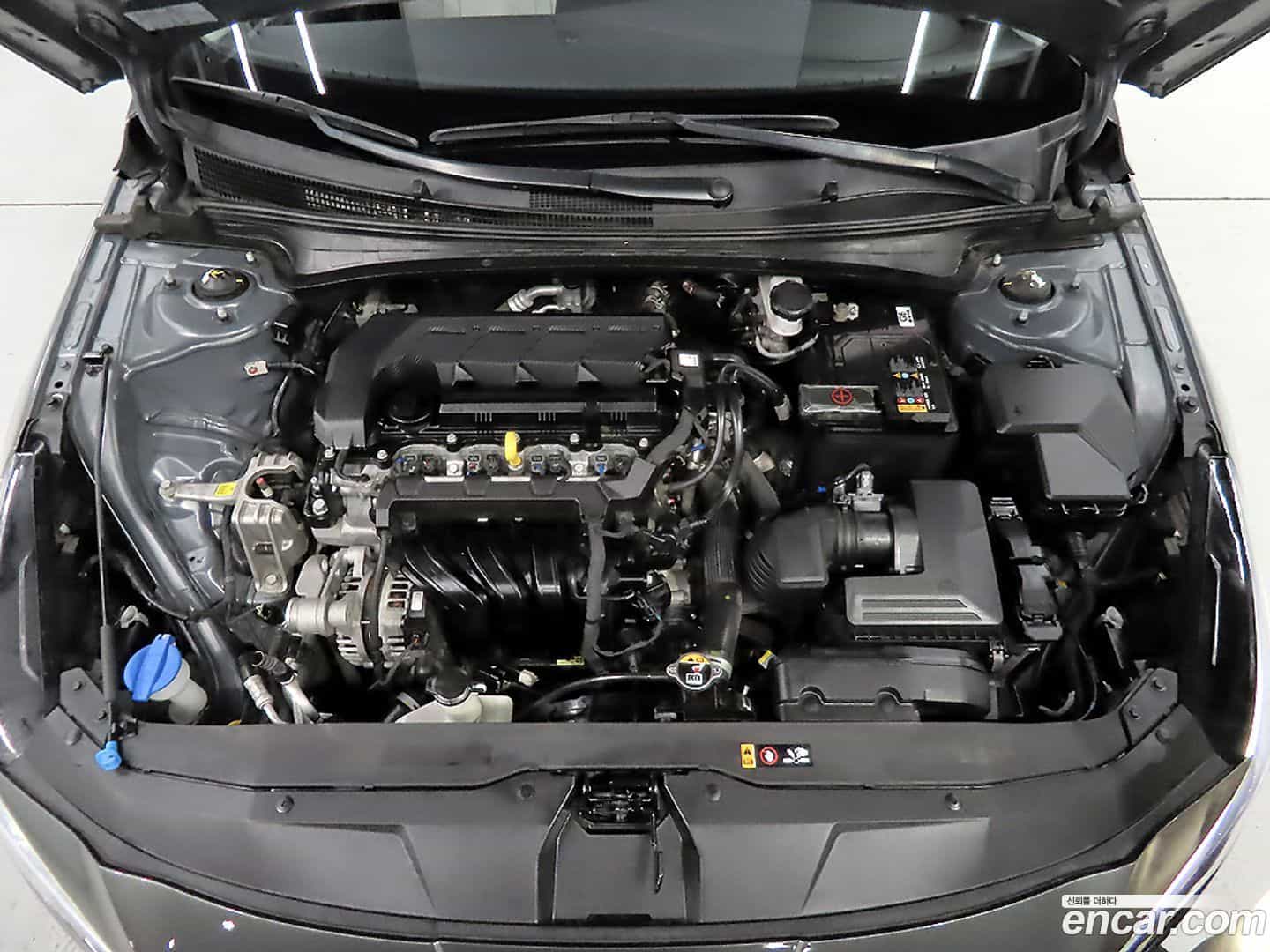 AVANTE Hyundai 2021.5-OPTION-023