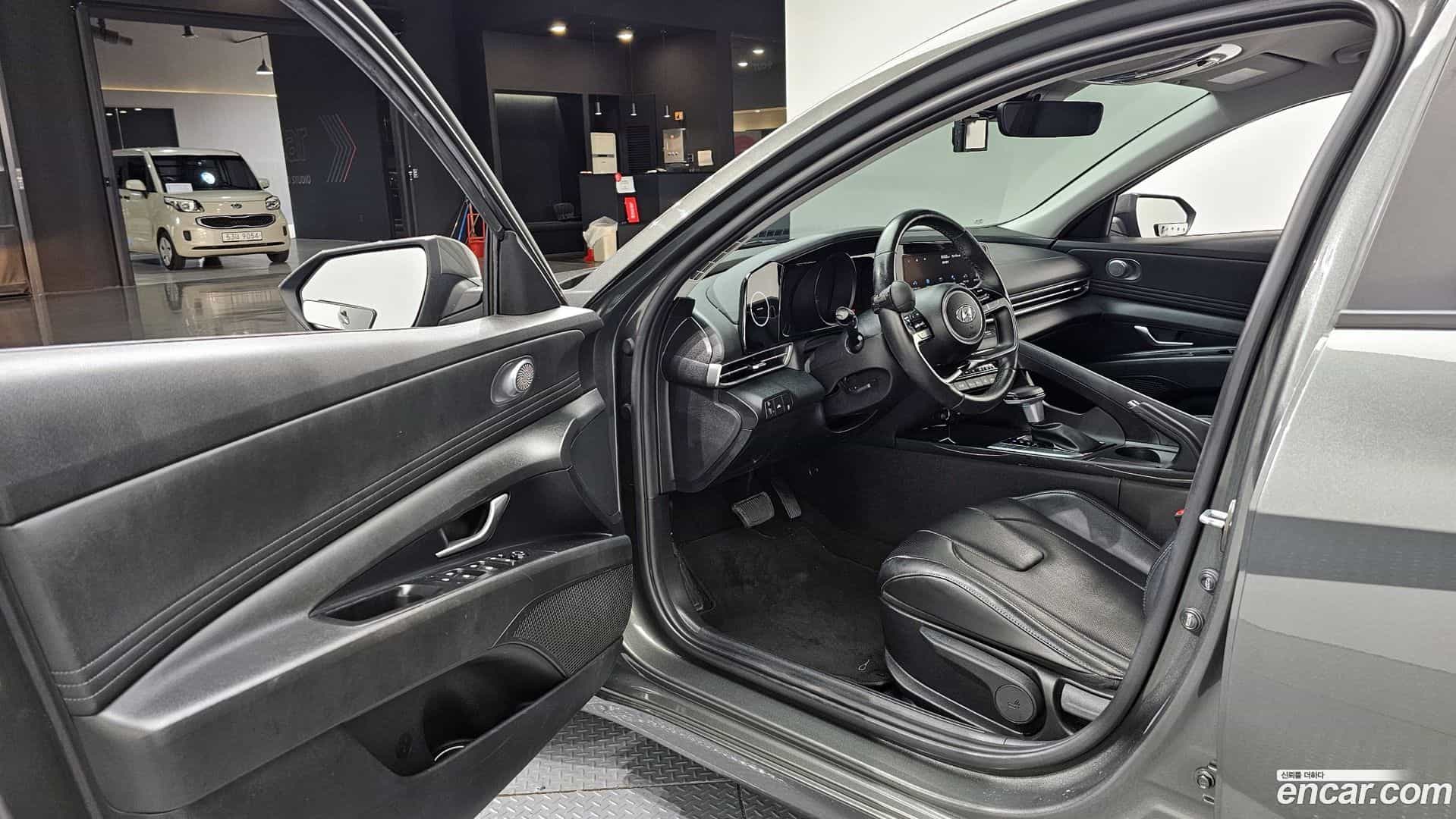 AVANTE Hyundai 2021.3-INNER-010