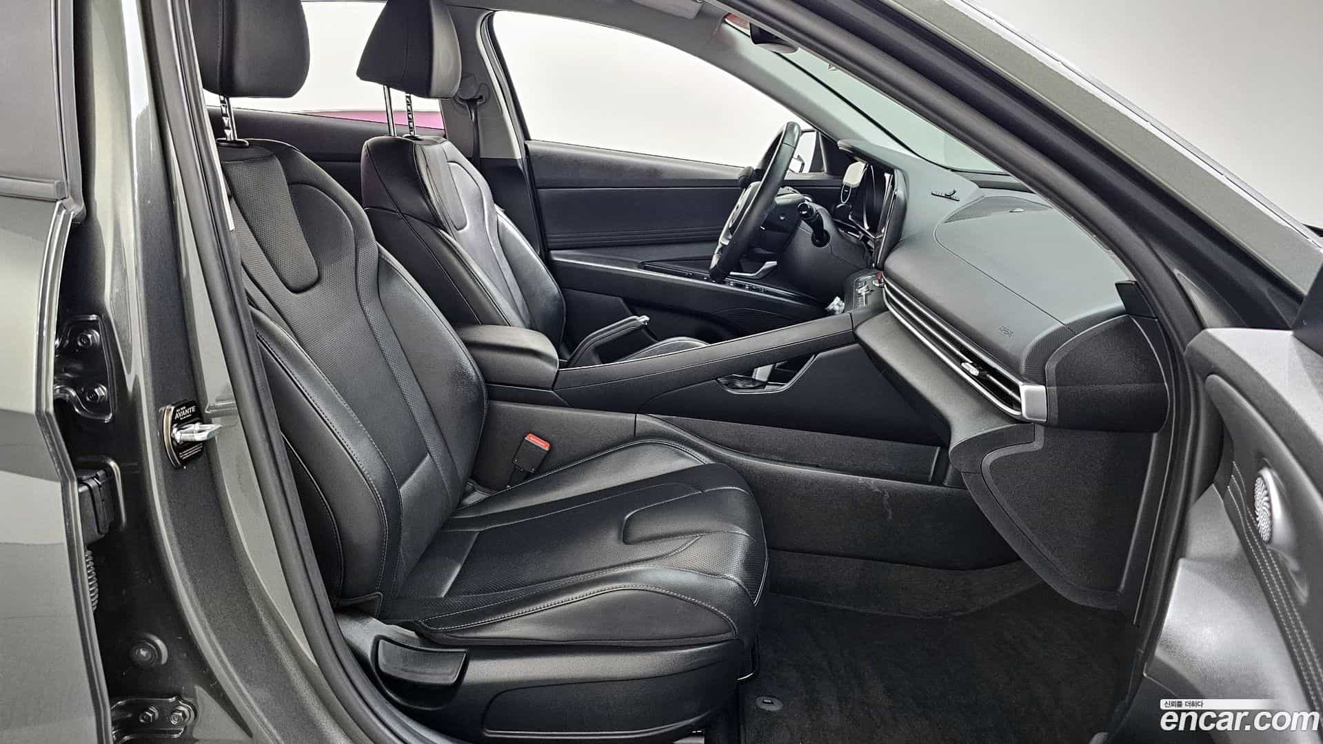 AVANTE Hyundai 2021.3-OPTION-015