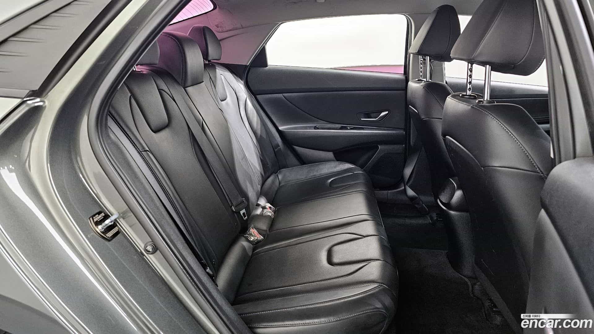 AVANTE Hyundai 2021.3-OPTION-016