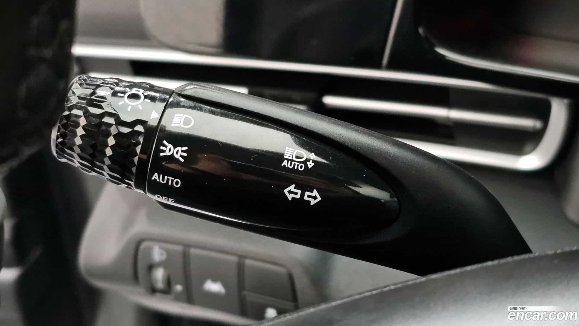 AVANTE Hyundai 2021.3-OPTION-022