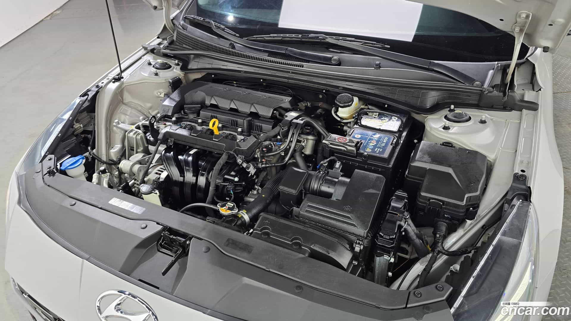 AVANTE Hyundai 2020.10-OUTER-006