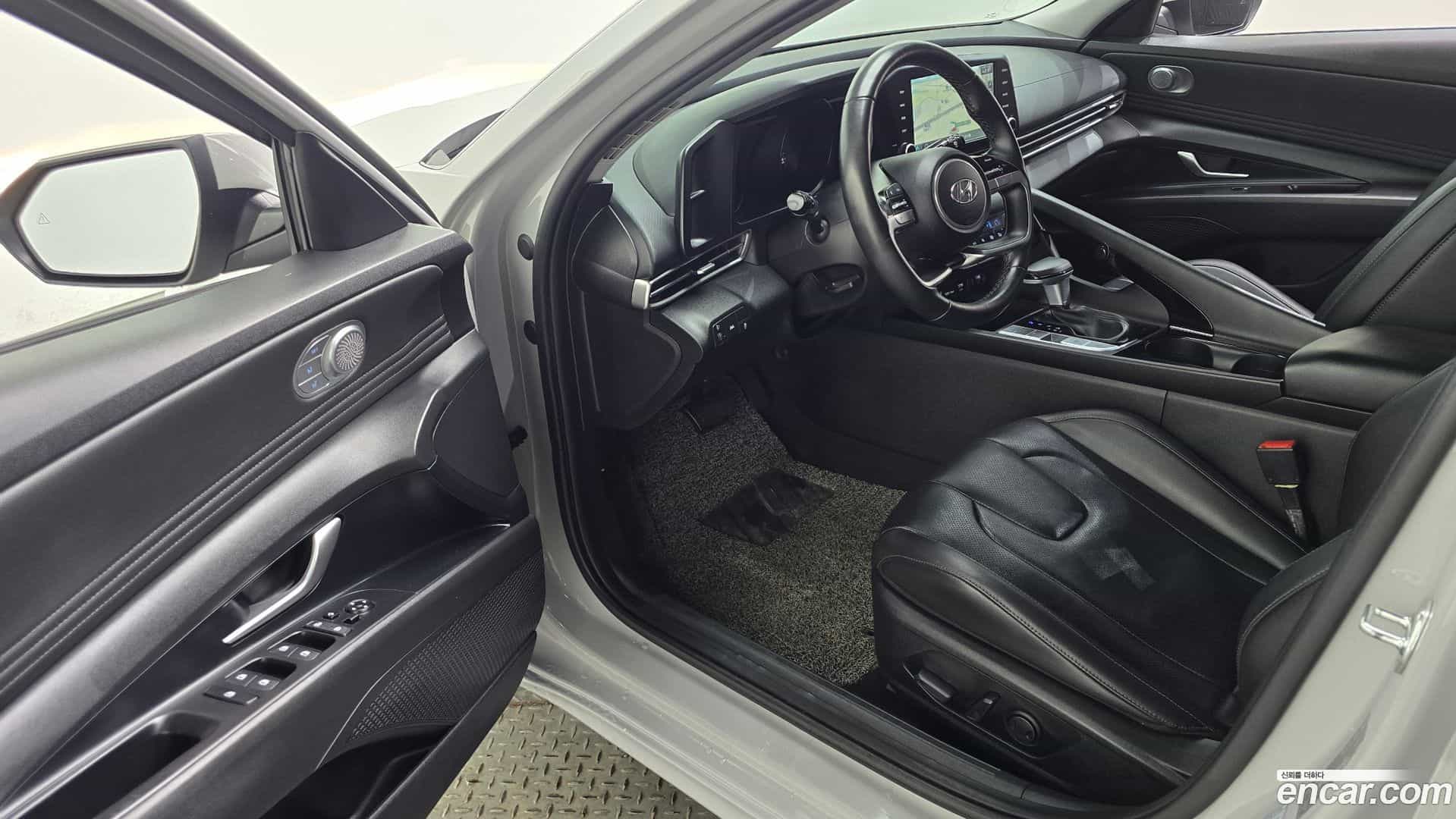 AVANTE Hyundai 2020.10-INNER-010
