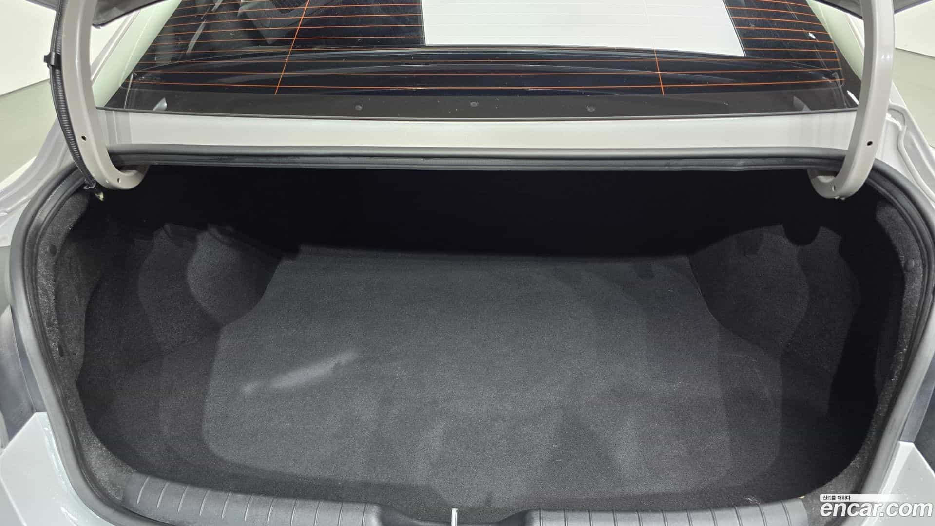 AVANTE Hyundai 2020.10-OPTION-022
