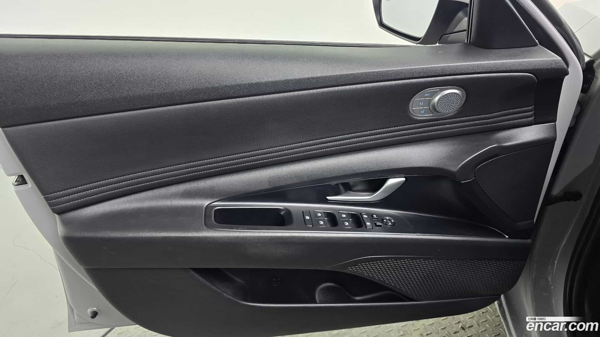 AVANTE Hyundai 2020.10-INNER-034