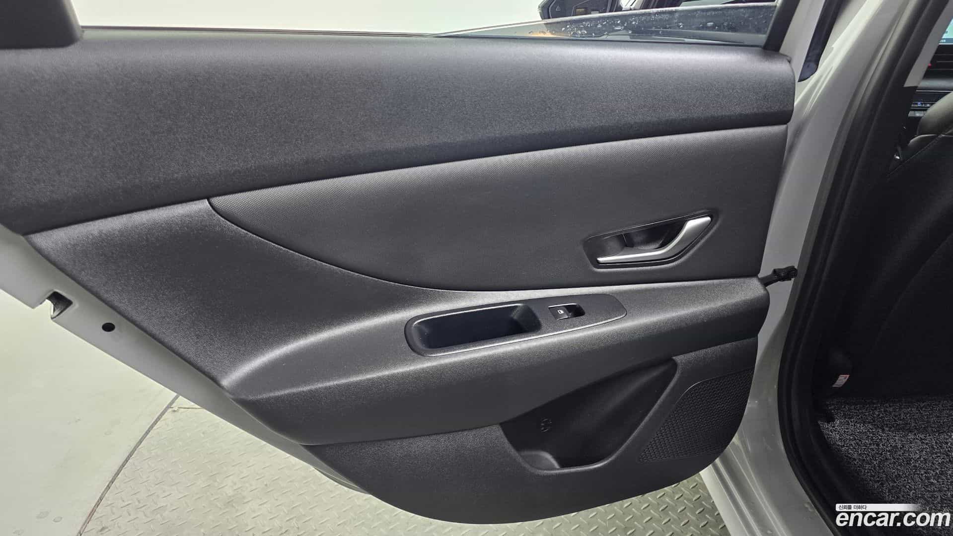 AVANTE Hyundai 2020.10-INNER-035