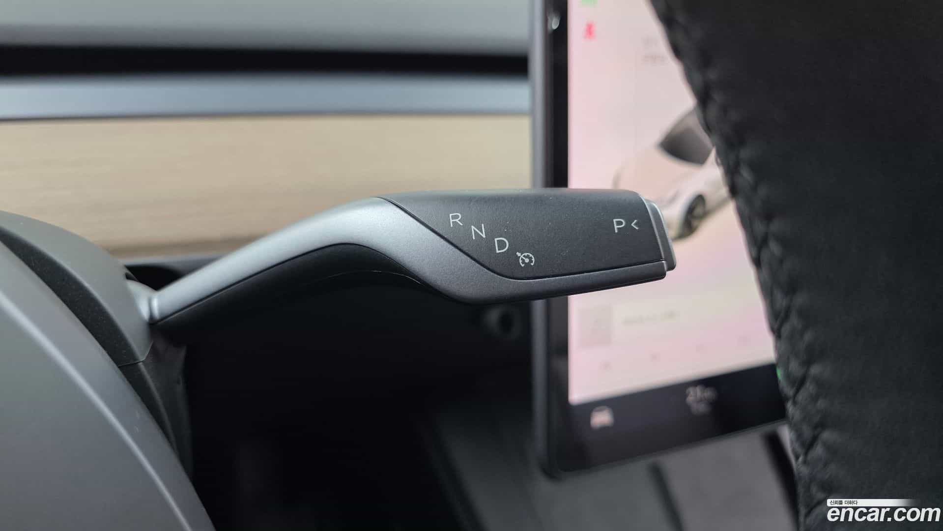 Model 3 Tesla 2021.10-INNER-009