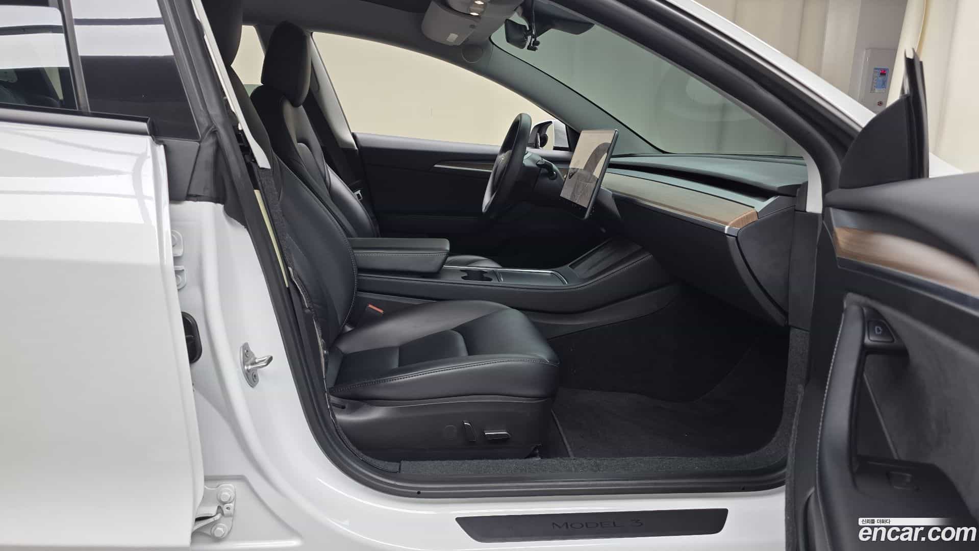 Model 3 Tesla 2021.10-OPTION-015