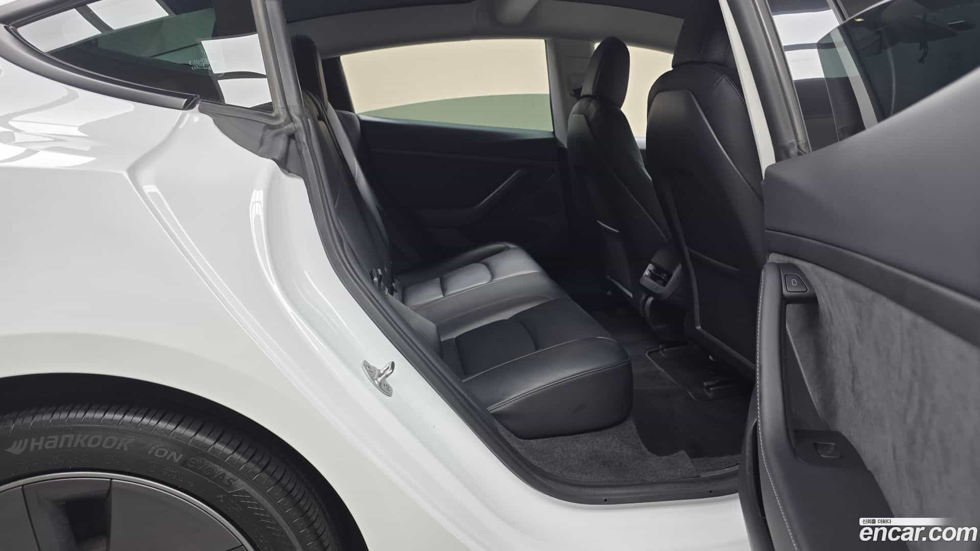 Model 3 Tesla 2021.10-OPTION-016