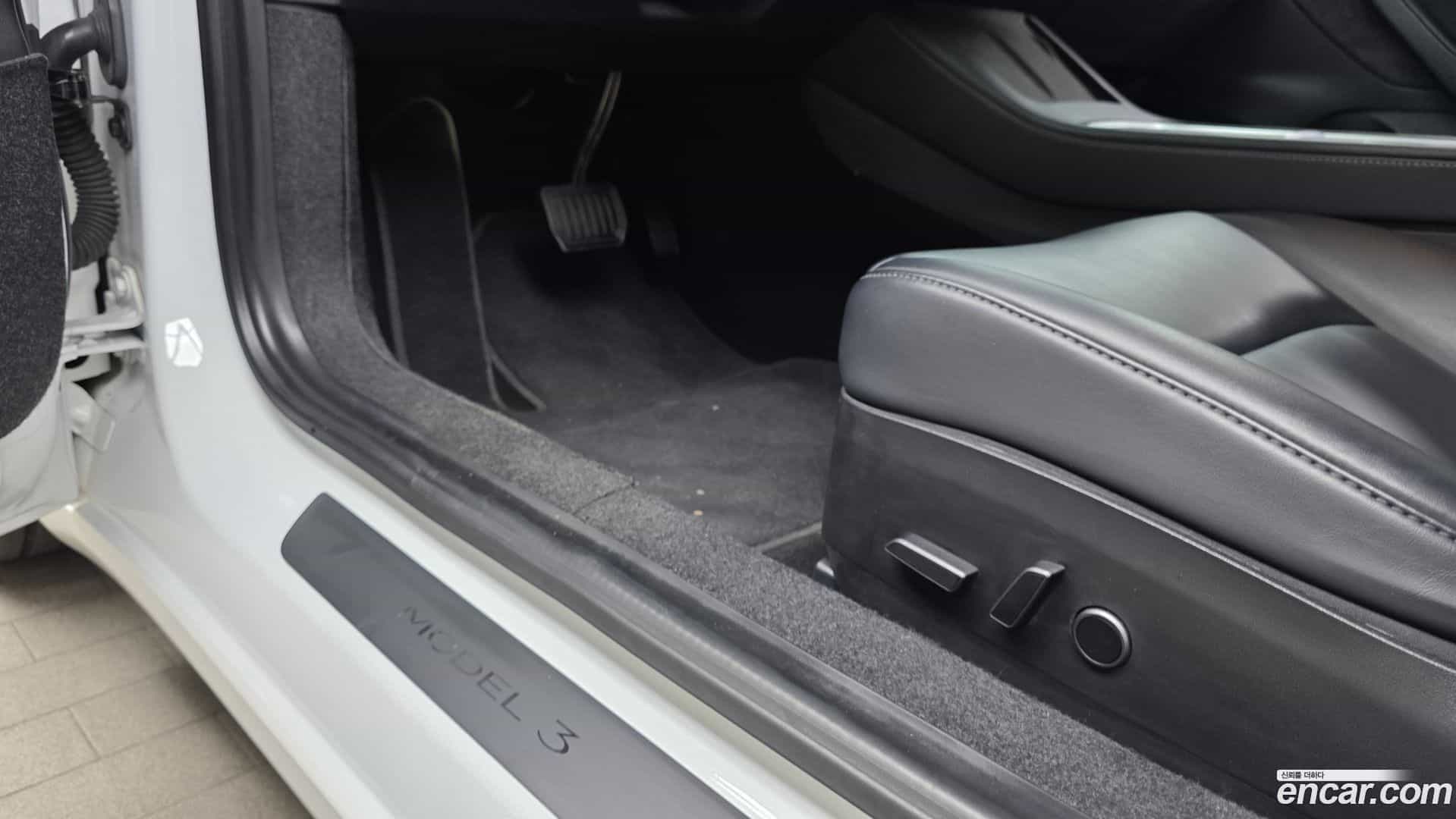 Model 3 Tesla 2021.10-OPTION-041