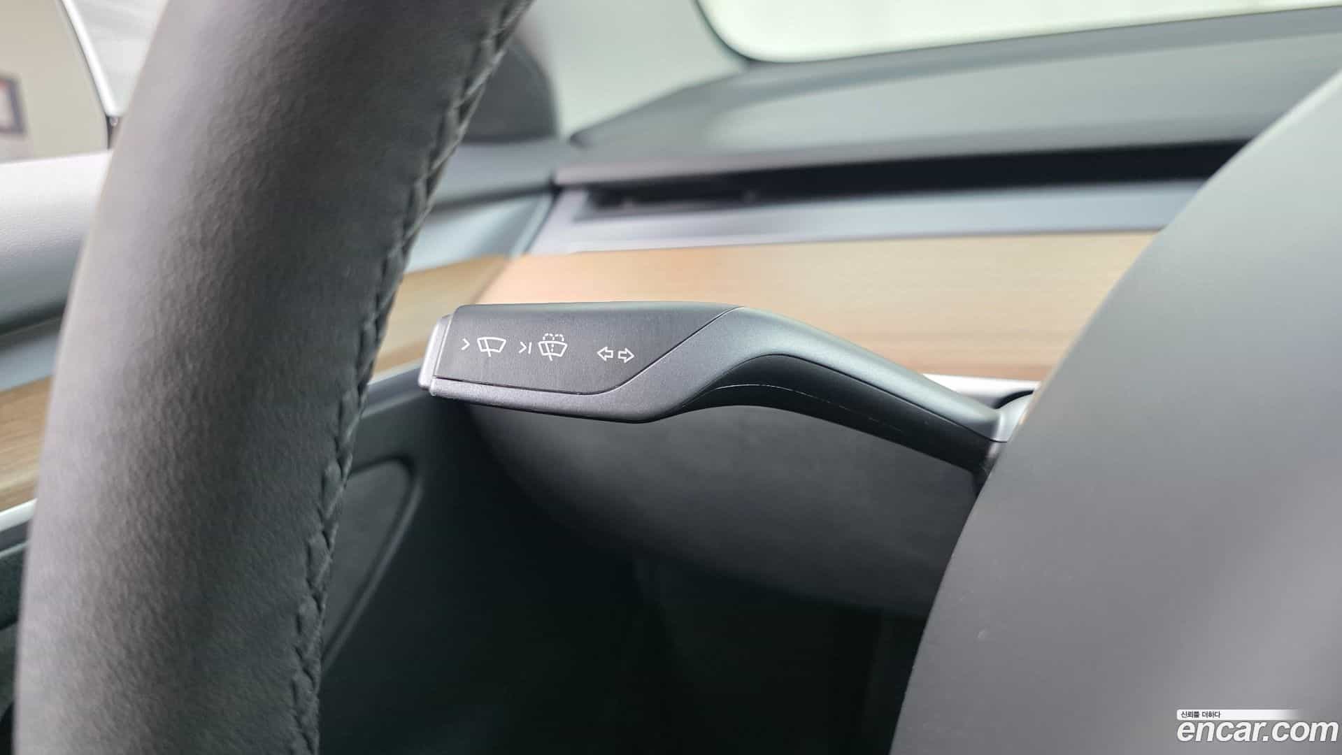 Model 3 Tesla 2021.10-OPTION-043