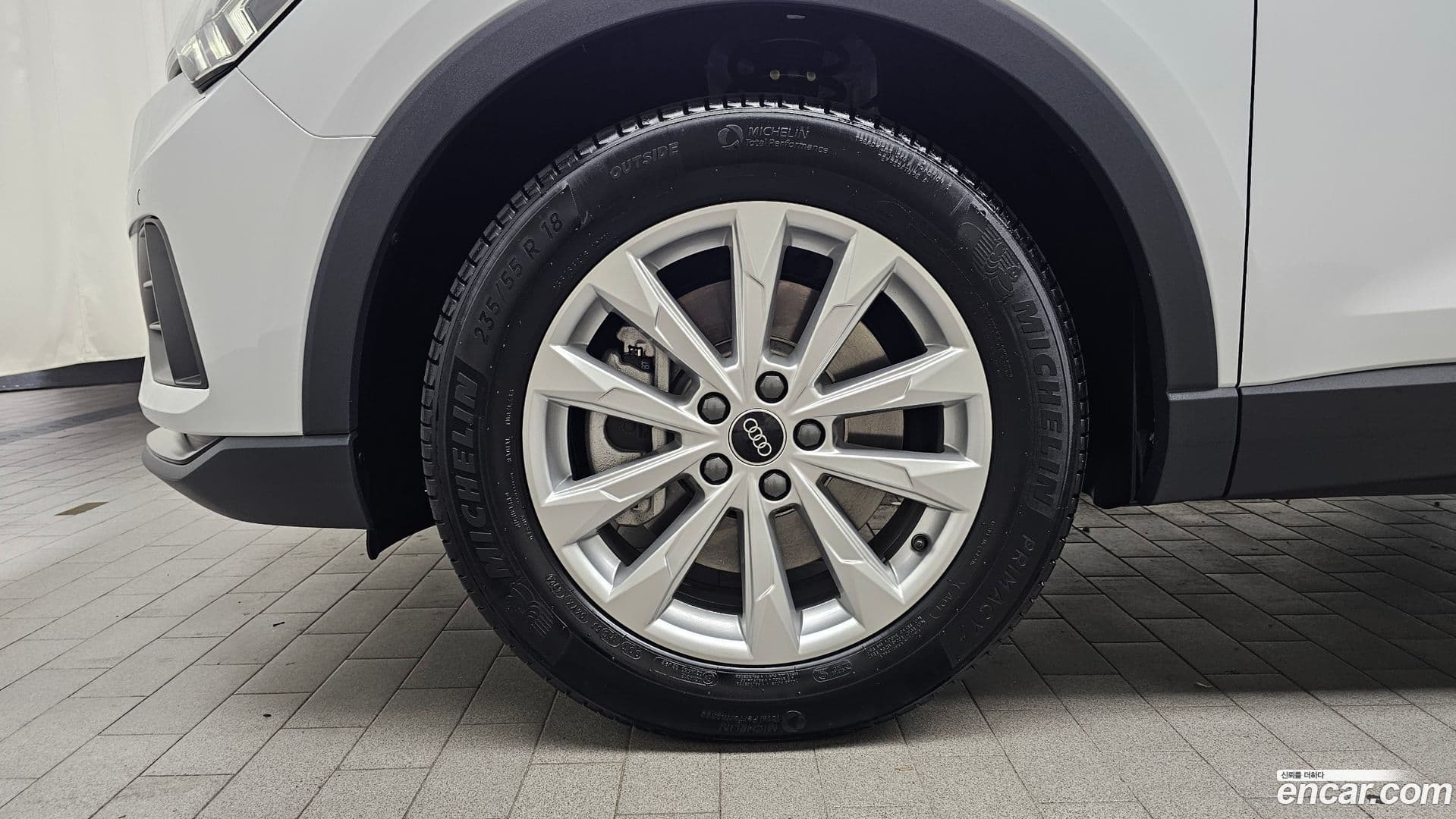 Main__Slider__Photo:Q3 Audi 2025.4-4