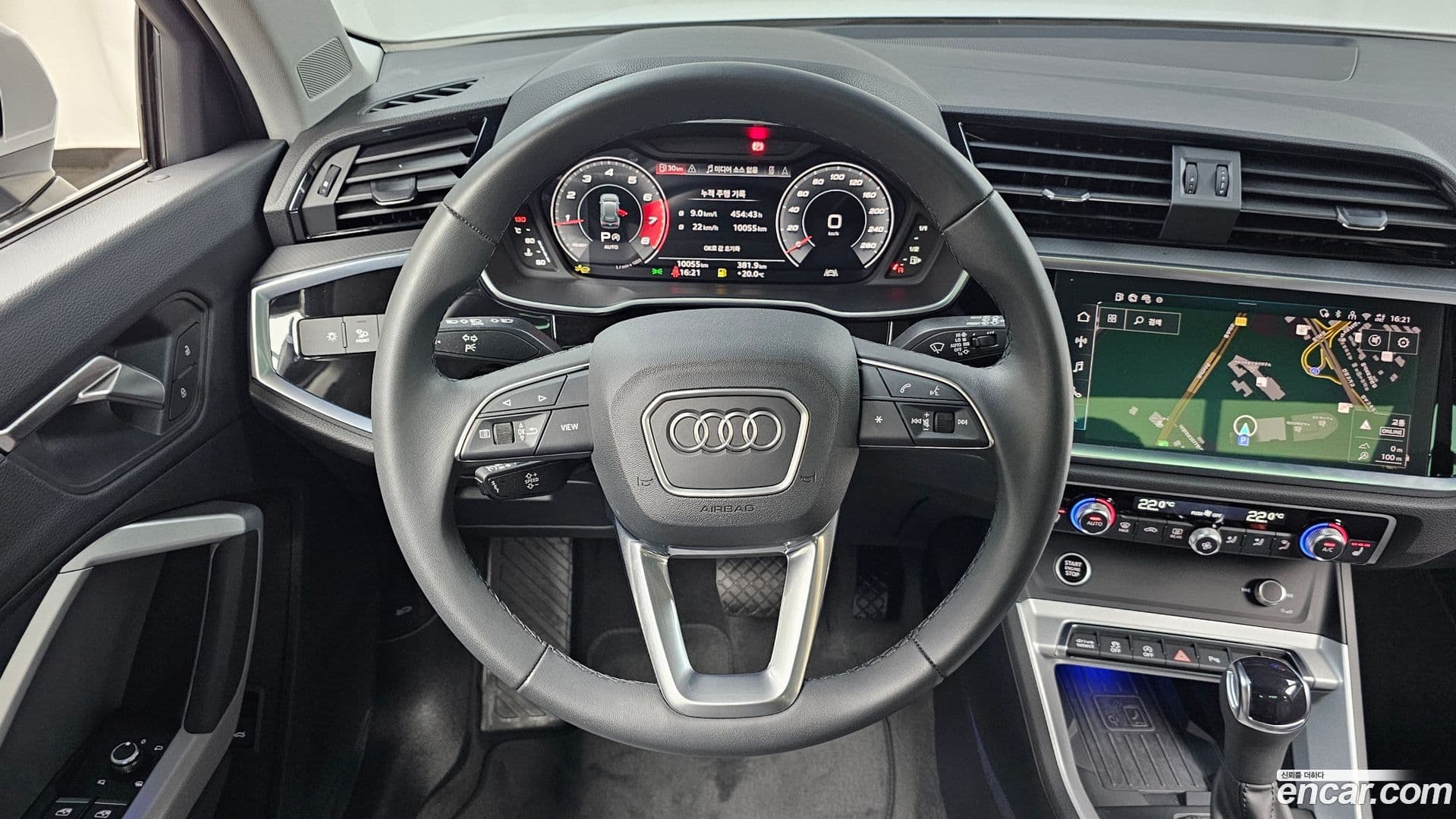 Main__Slider__Photo:Q3 Audi 2025.4-12