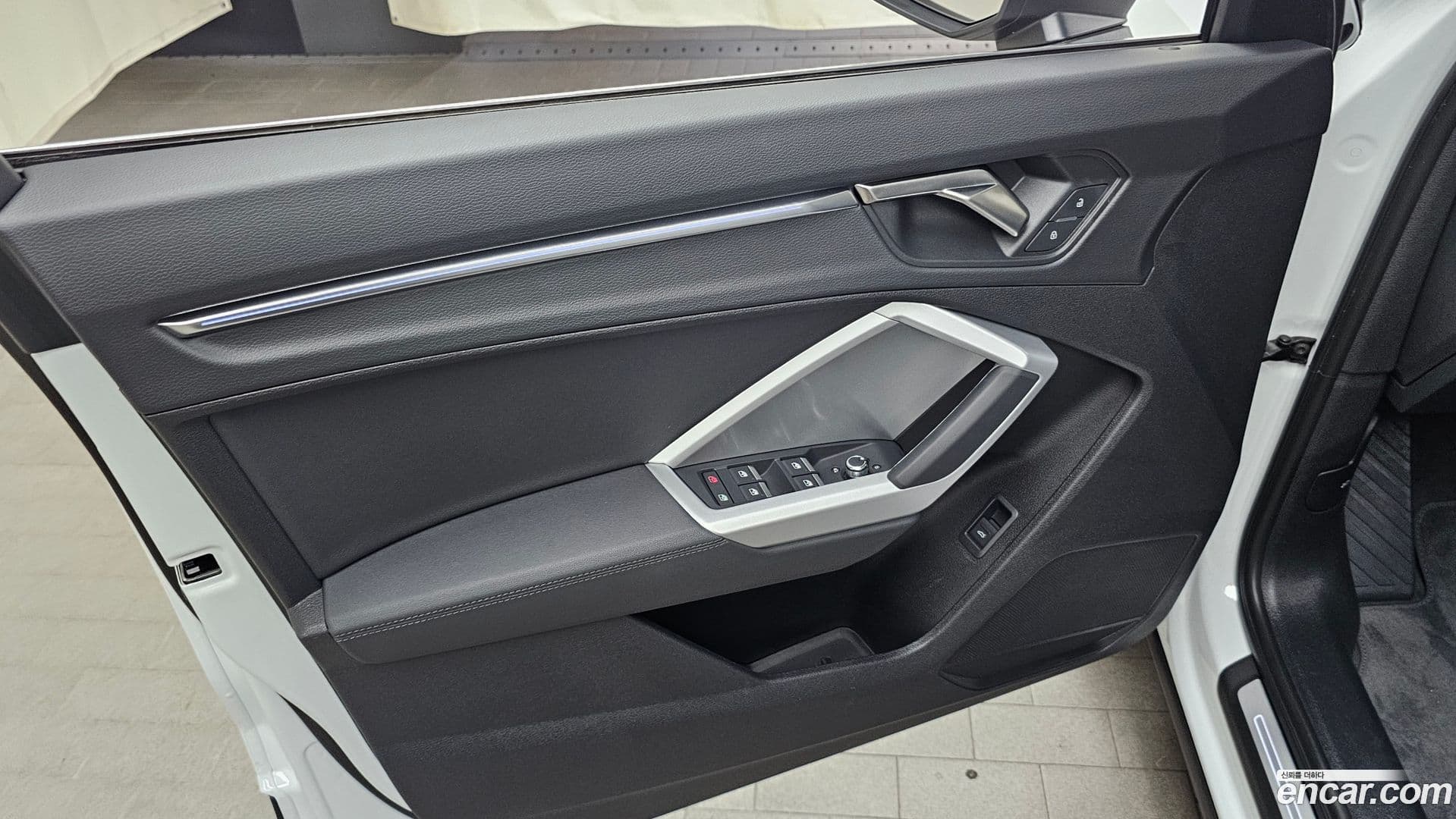 Main__Slider__Photo:Q3 Audi 2025.4-23