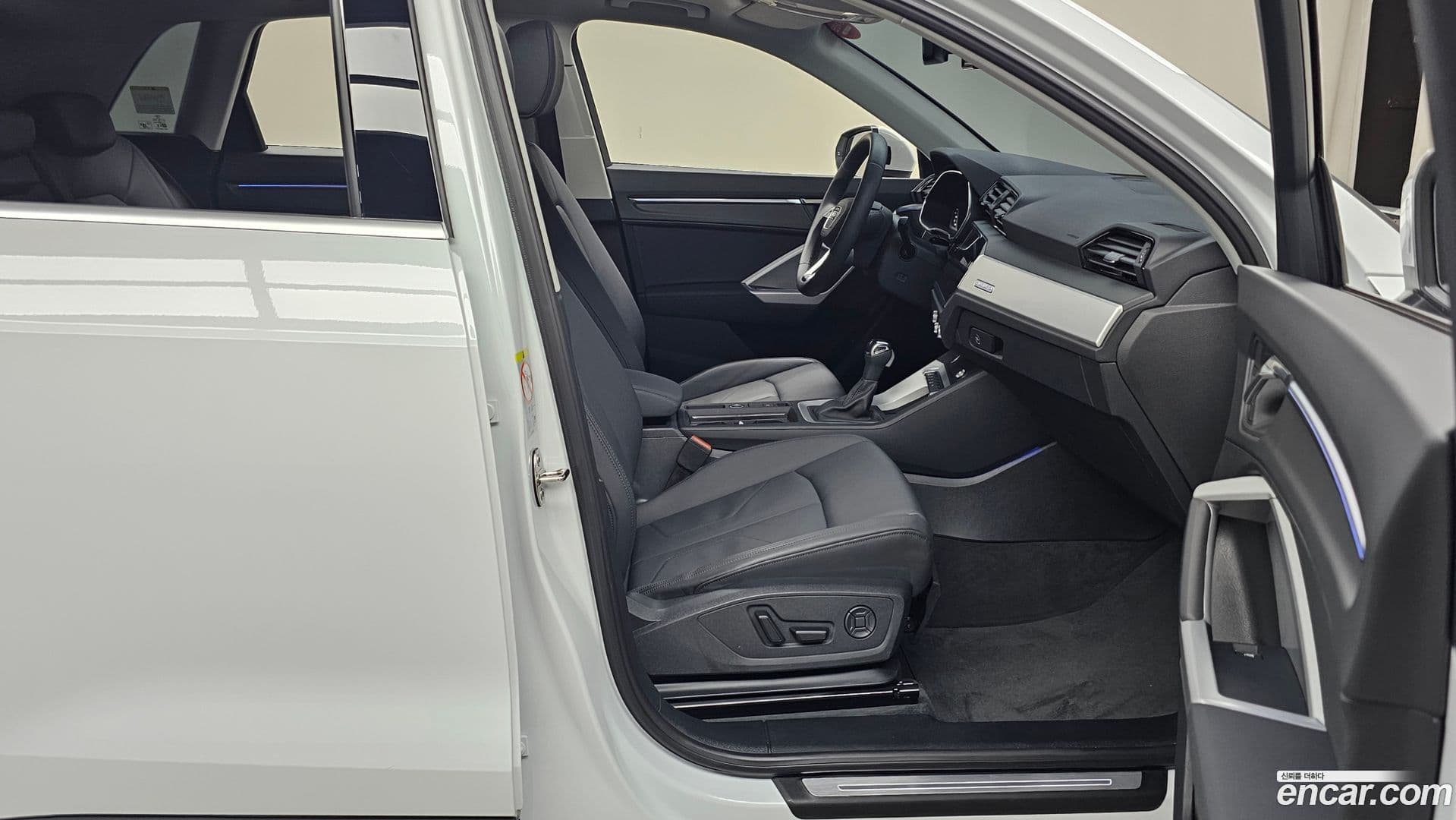 Main__Slider__Photo:Q3 Audi 2025.4-25