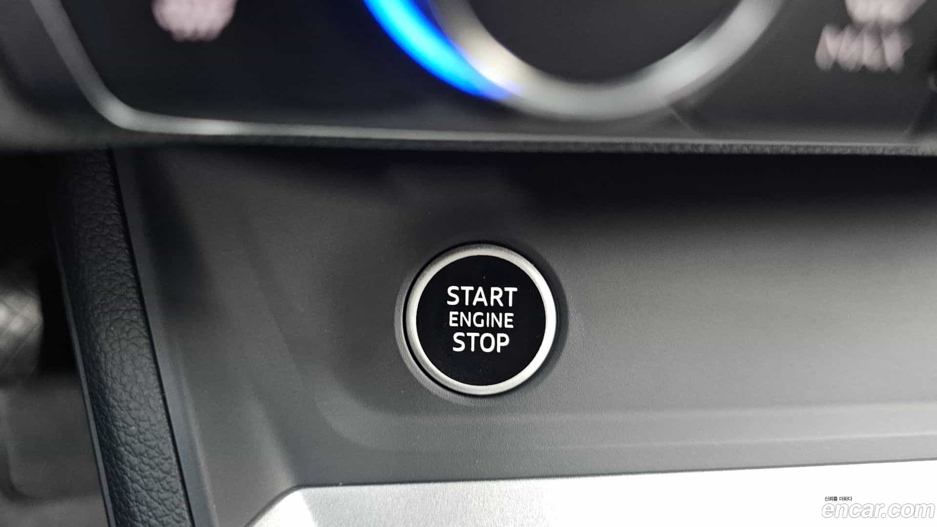 Q3 Audi 2025.4-OPTION-041