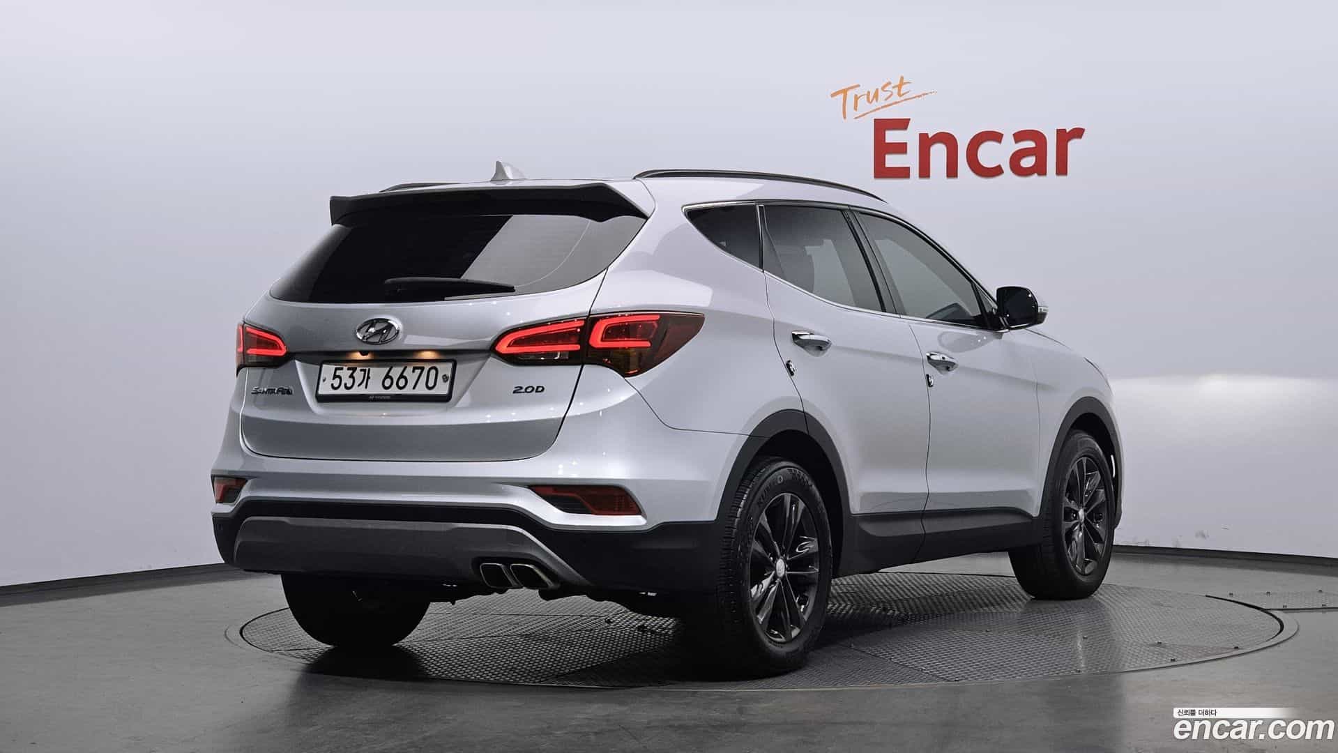 Santafe Hyundai 2017.6-OUTER-002