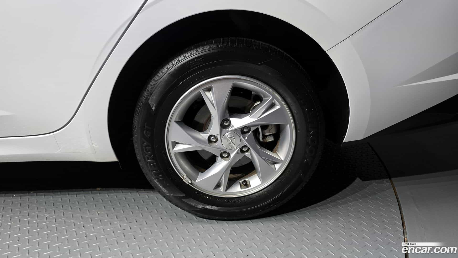AVANTE Hyundai 2021.3-OUTER-031