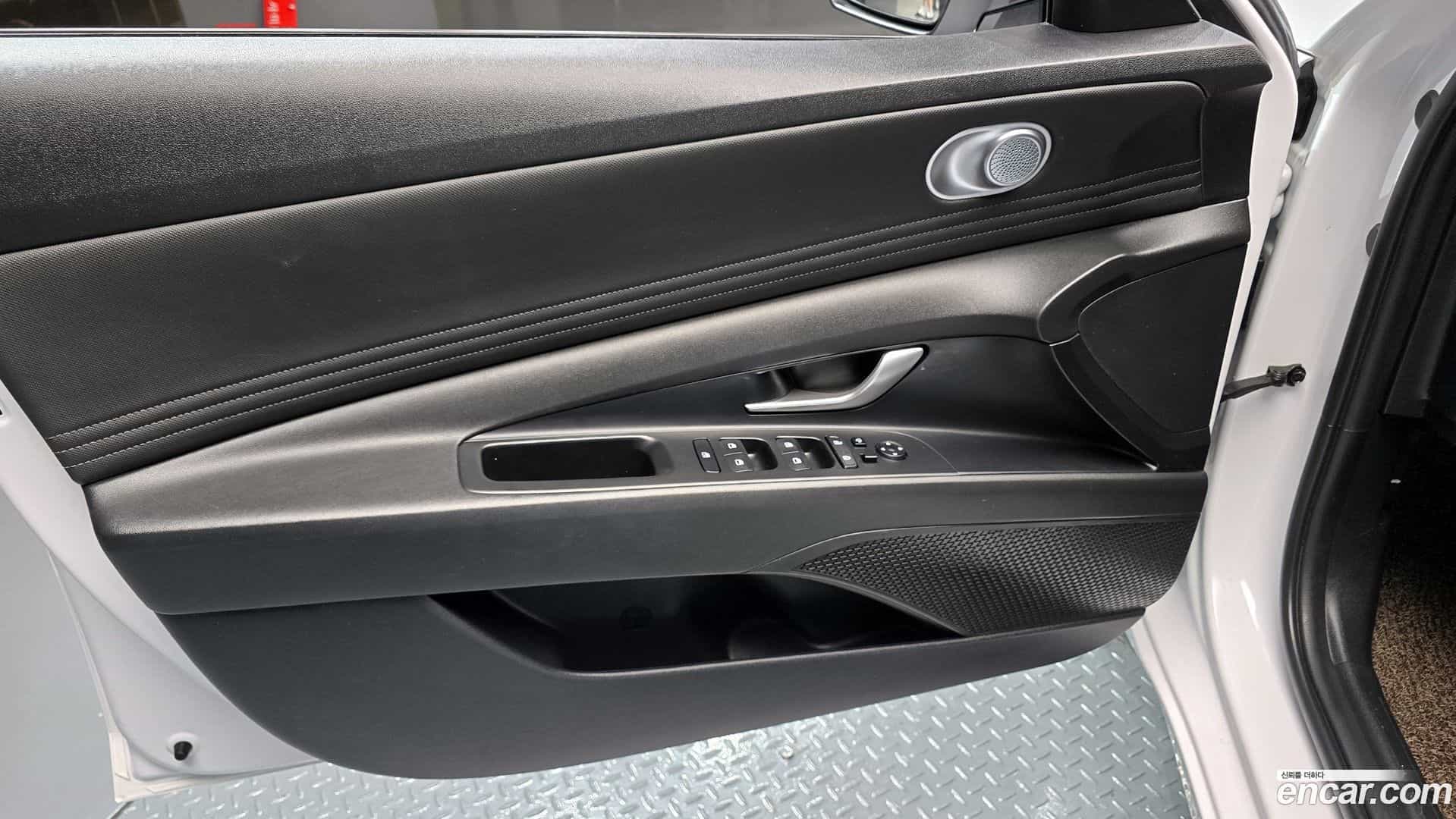 AVANTE Hyundai 2021.3-INNER-034