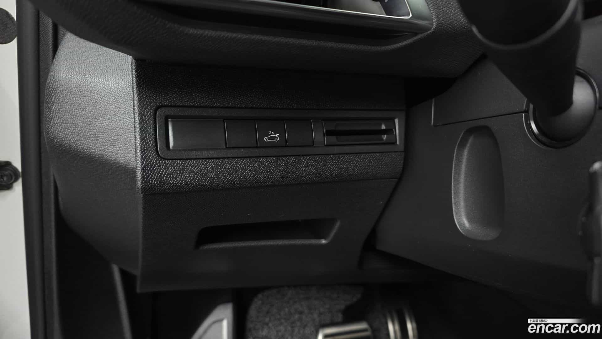 3008 Peugeot 2018.5-OPTION-023