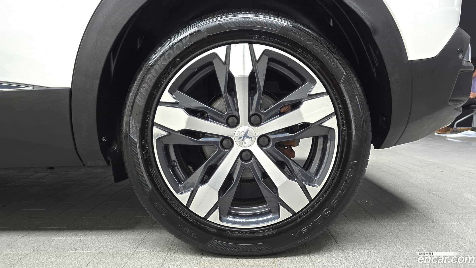 3008 Peugeot 2018.5-OUTER-031
