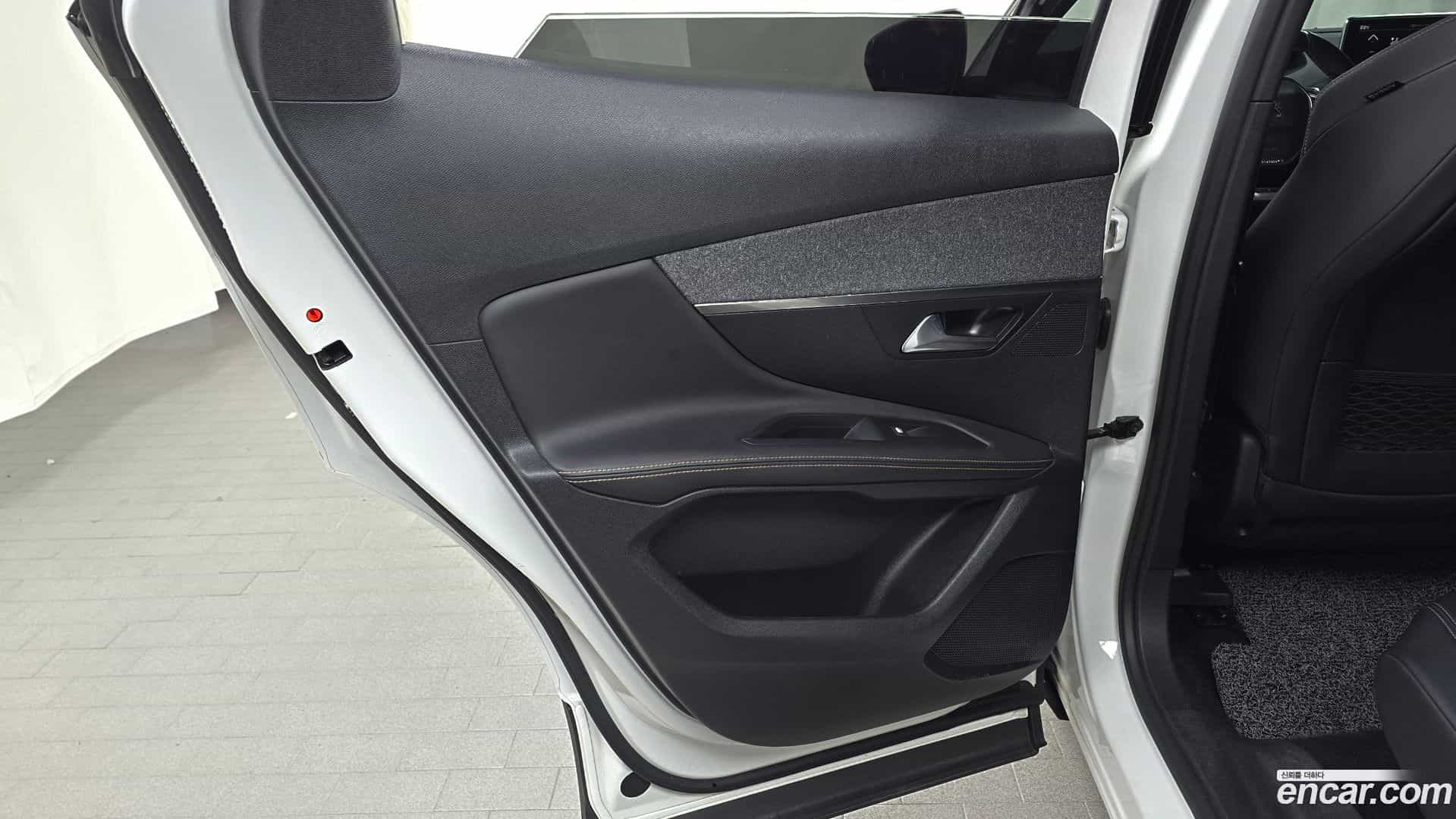 3008 Peugeot 2018.5-INNER-035