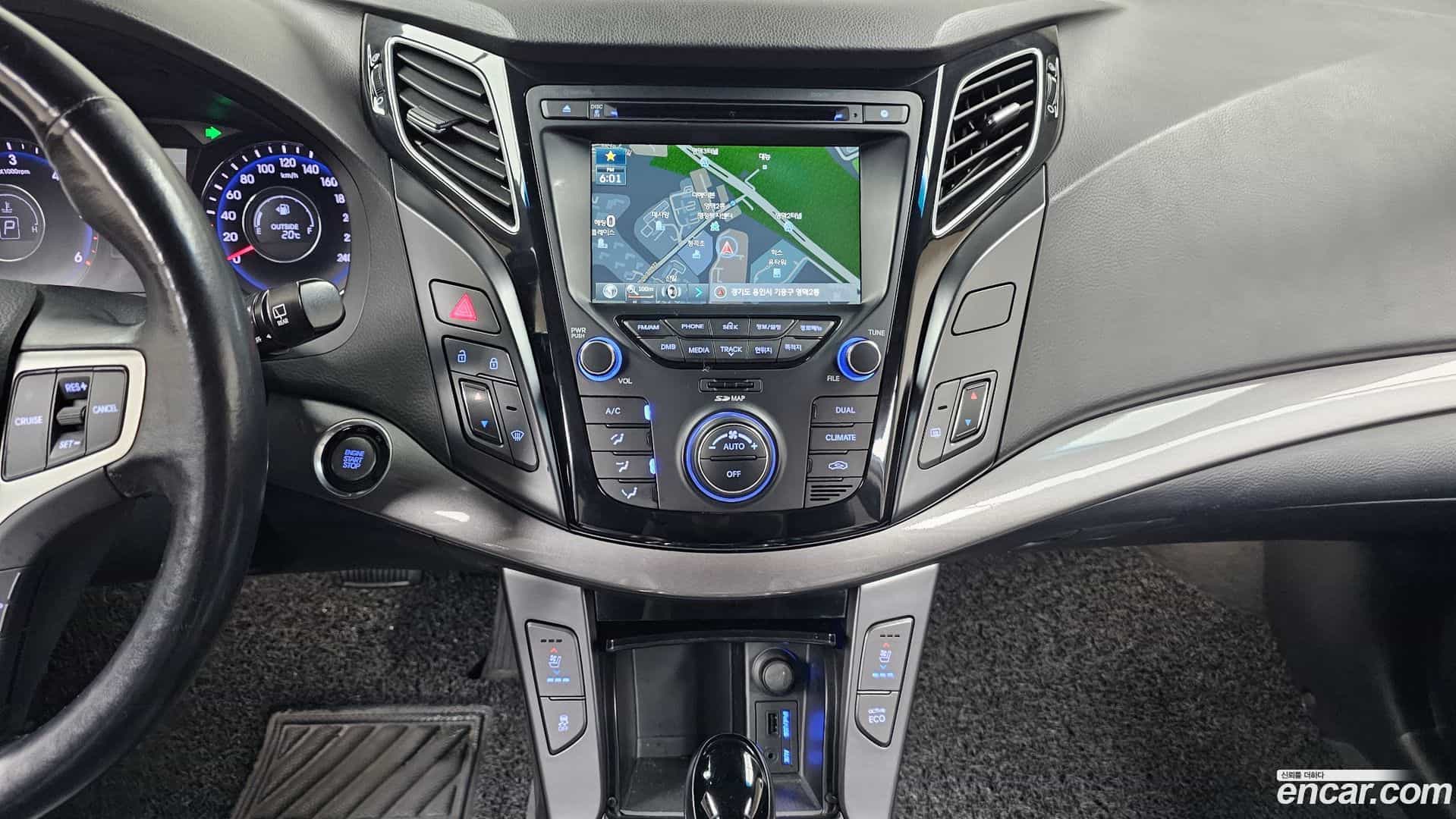 i40 Hyundai 2013.2-OPTION-045