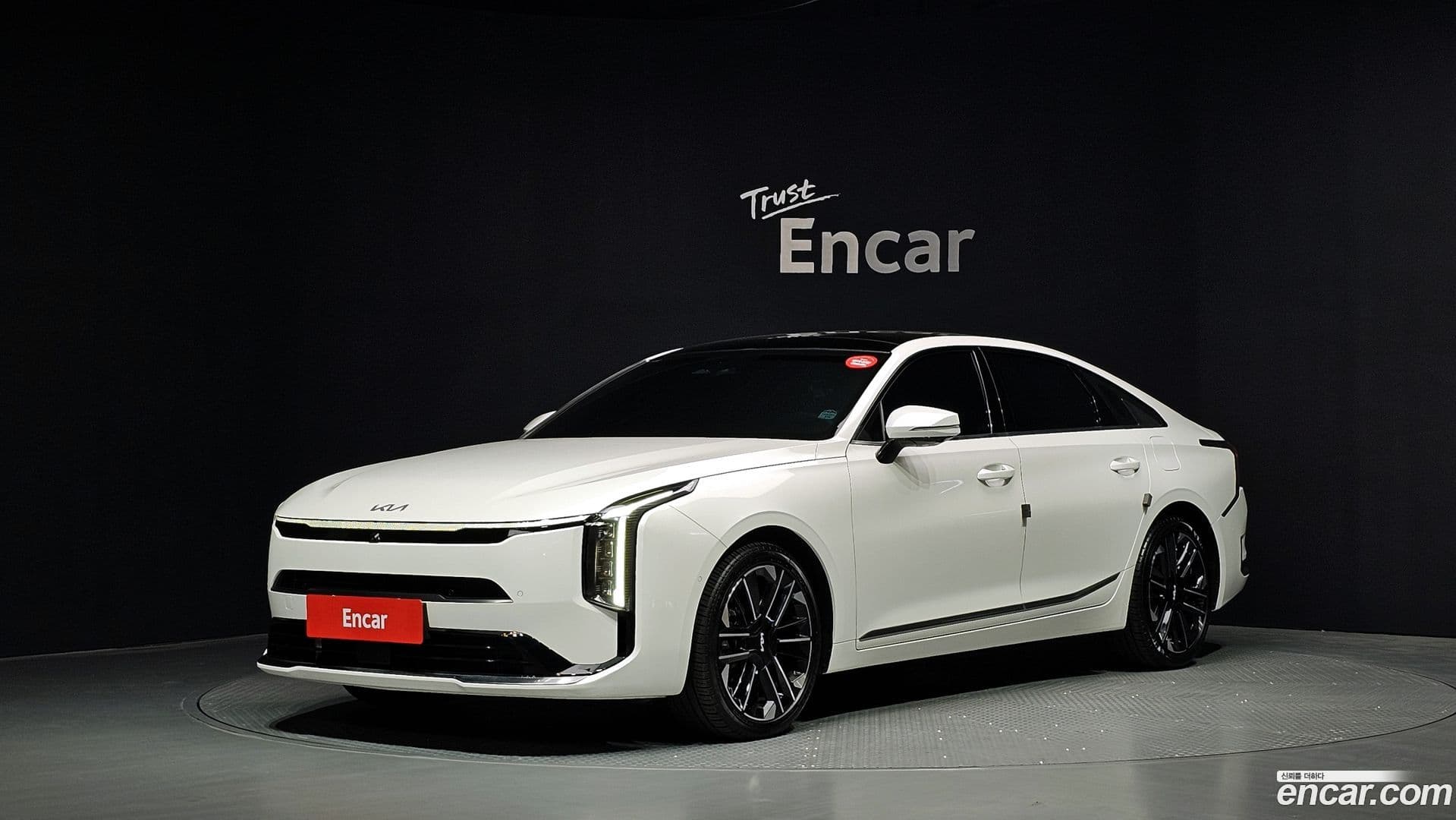 Main__Slider__Photo:K8 Kia 2024.9-0