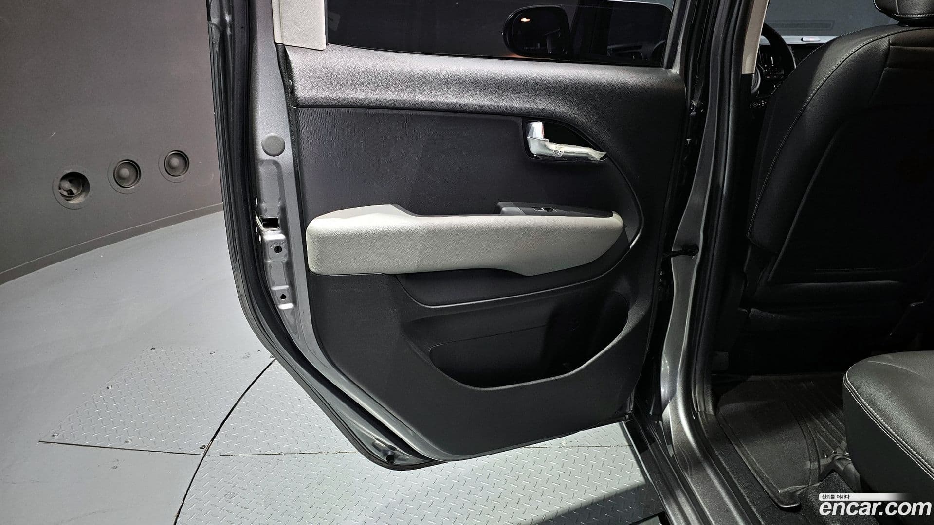Main__Slider__Photo:RAY Kia 2024.3-24