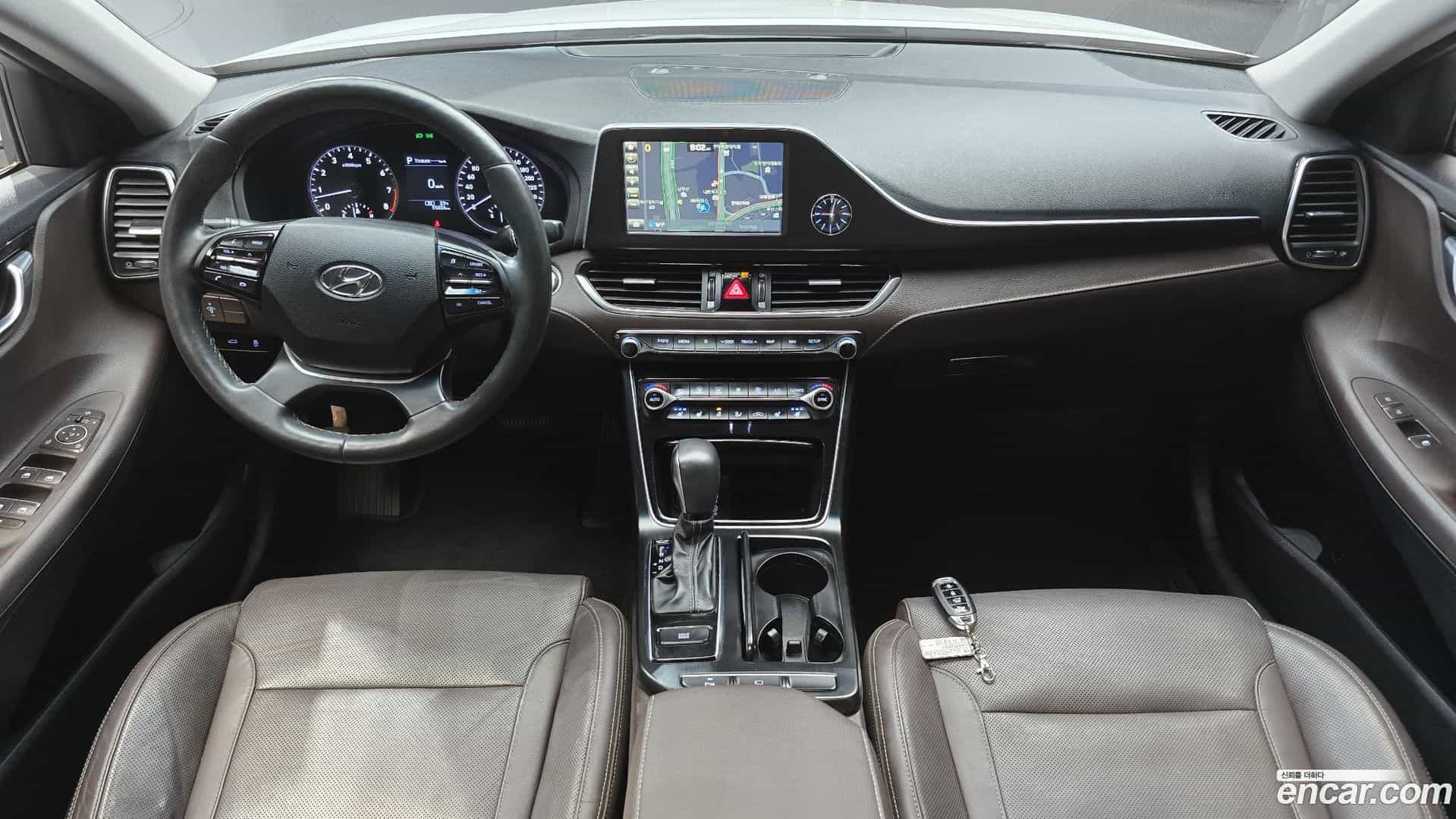 Grandeur Hyundai 2019.2-INNER-007
