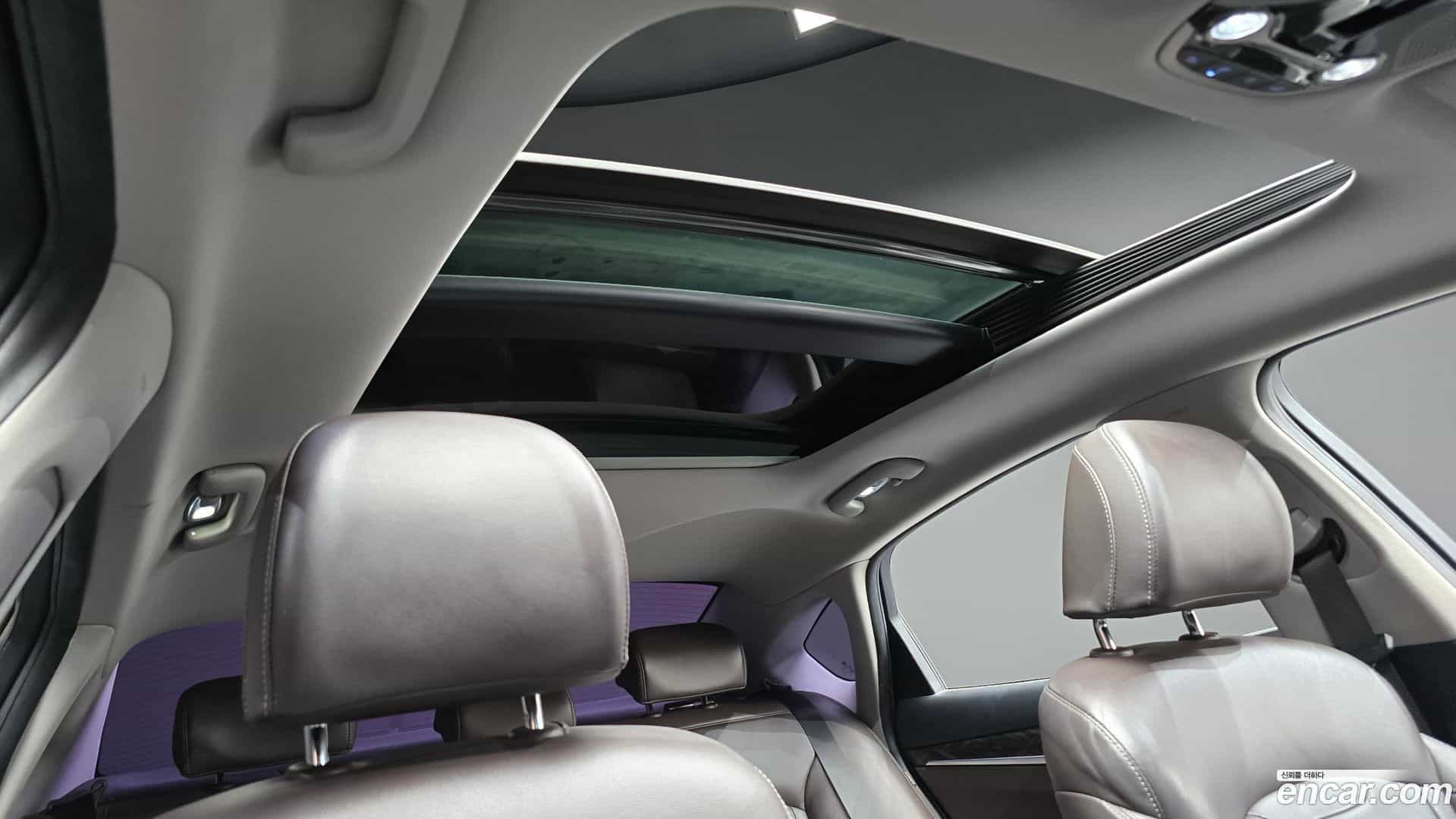 Grandeur Hyundai 2019.2-OPTION-023