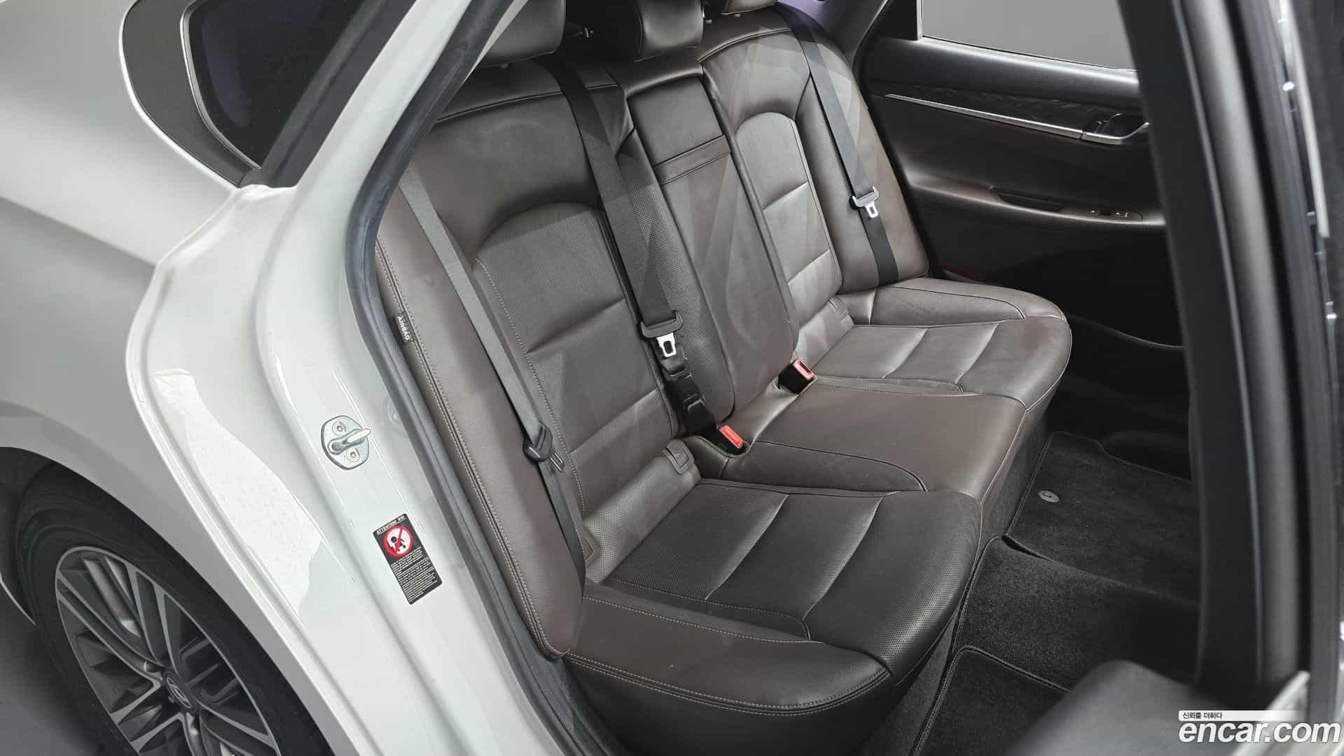 Grandeur Hyundai 2019.2-INNER-036