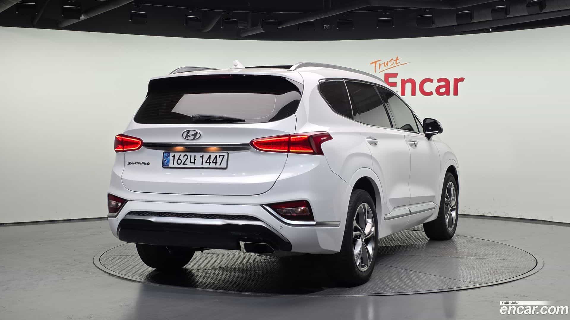 Santafe Hyundai 2019.10-OUTER-002