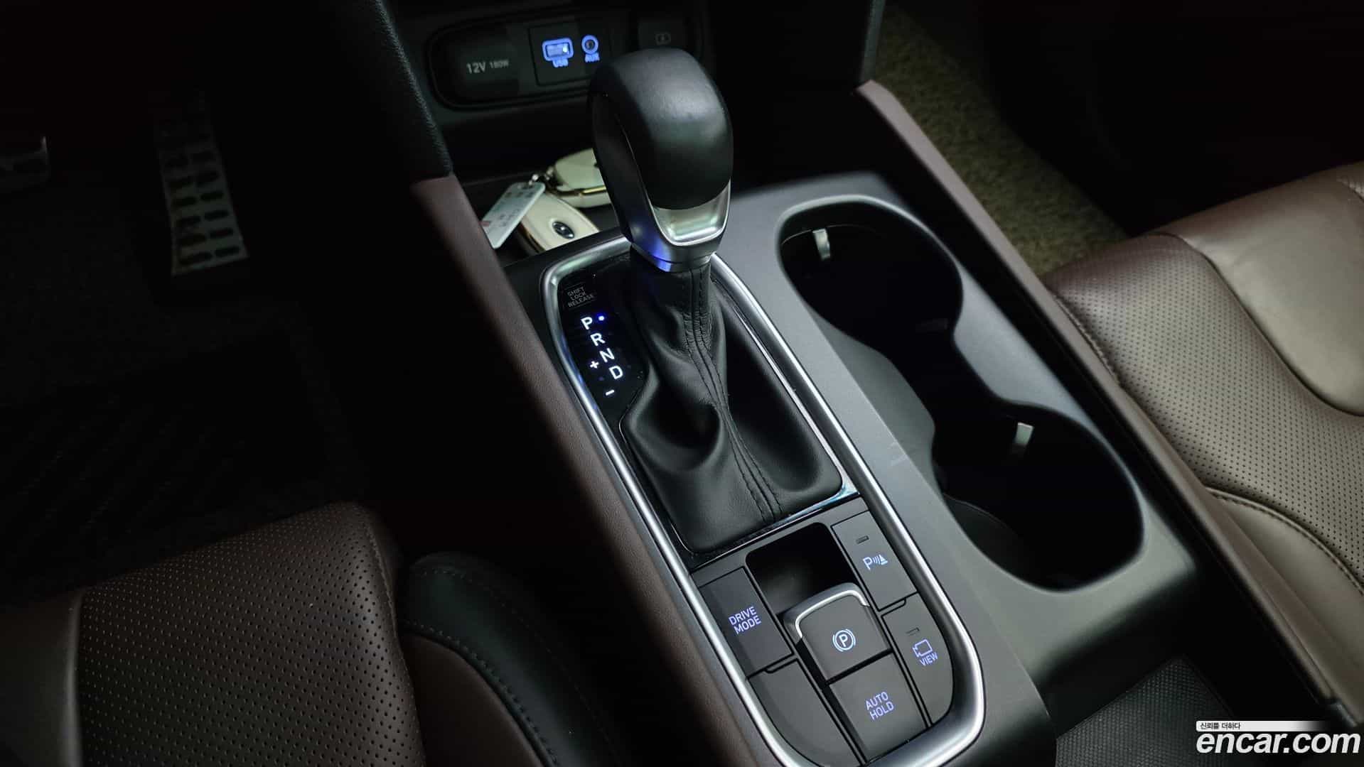 Santafe Hyundai 2019.10-INNER-009