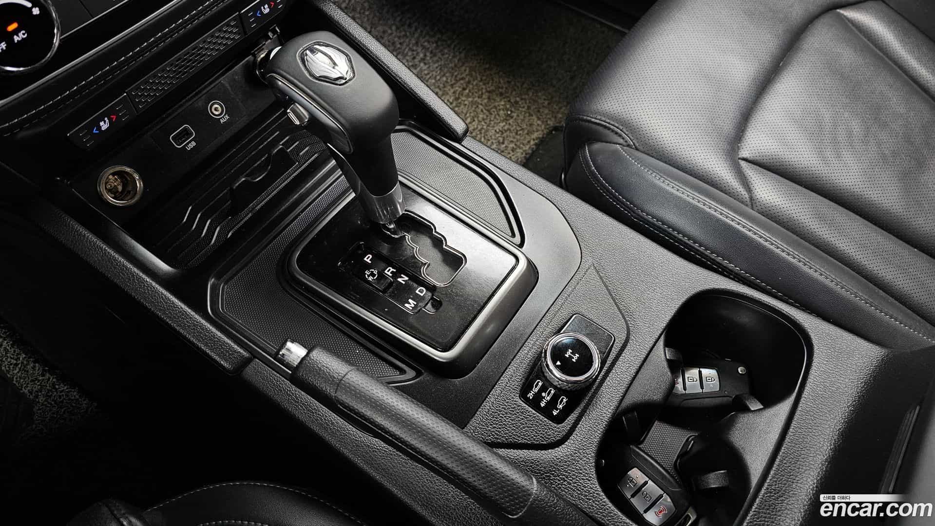 Rexton KG Mobility 2020.9-INNER-009