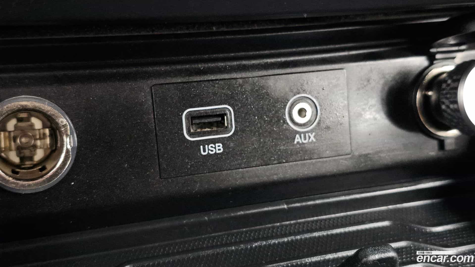 Rexton KG Mobility 2020.9-INNER-036
