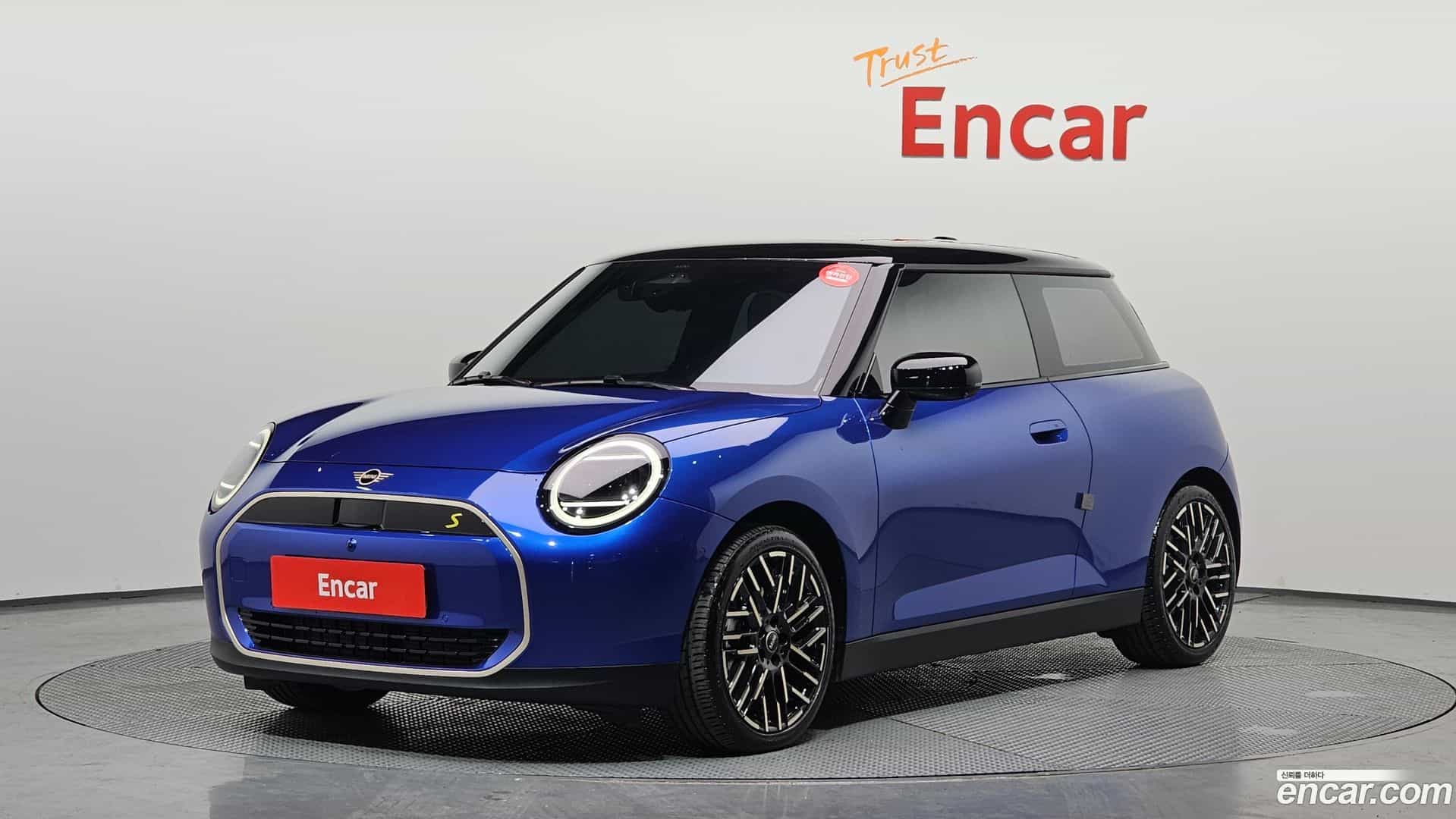 Cooper Mini 2024.11-OUTER-001
