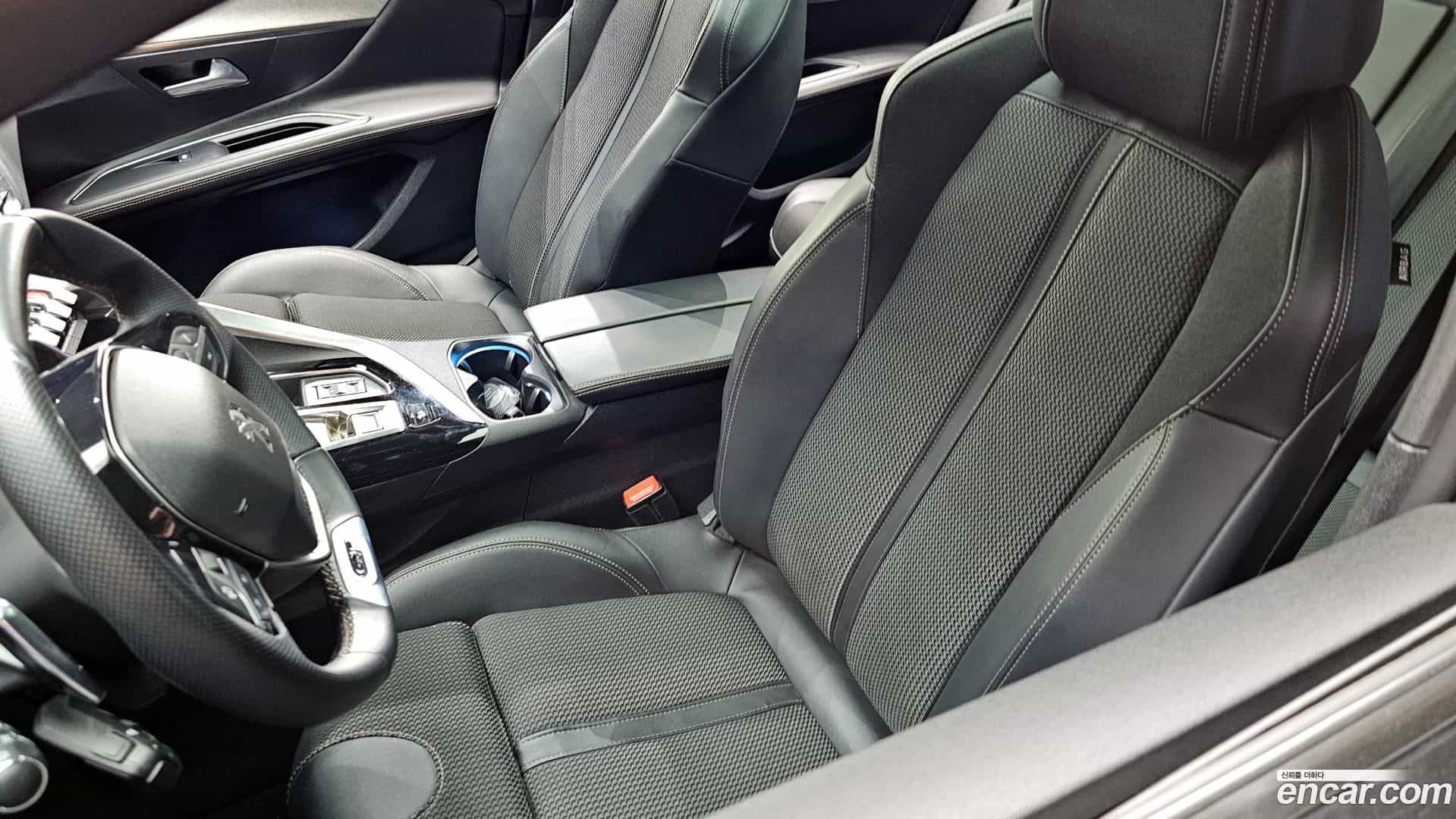 3008 Peugeot 2022.9-OPTION-040
